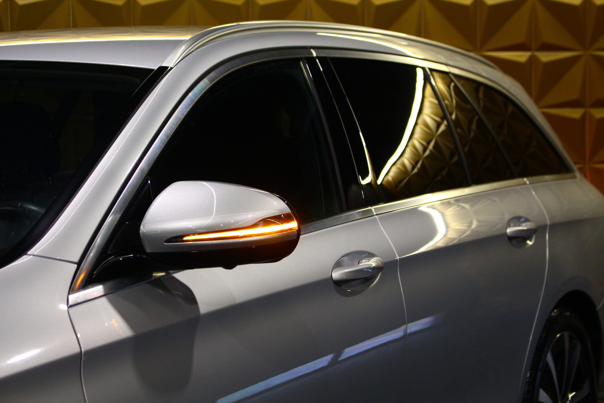 Mercedes-Benz E300de EQPOWER