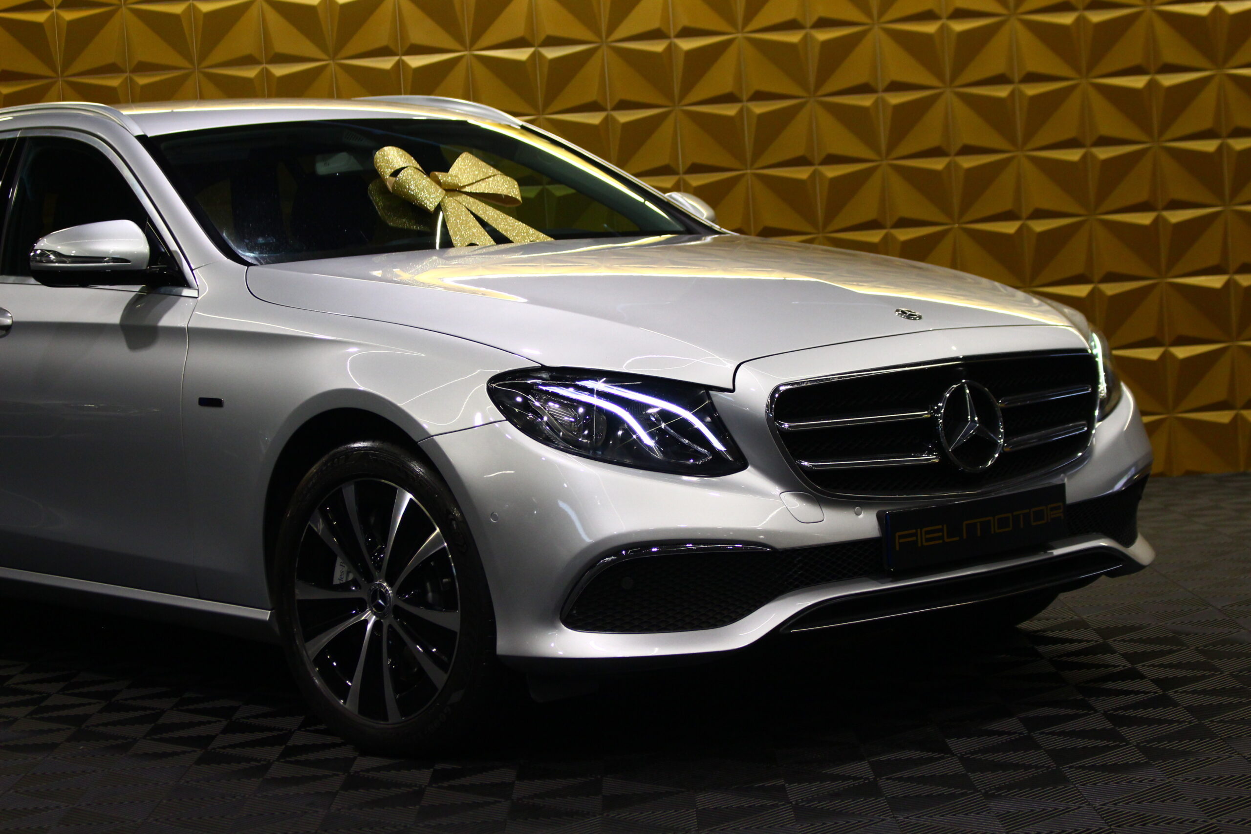 Mercedes-Benz E300de EQPOWER