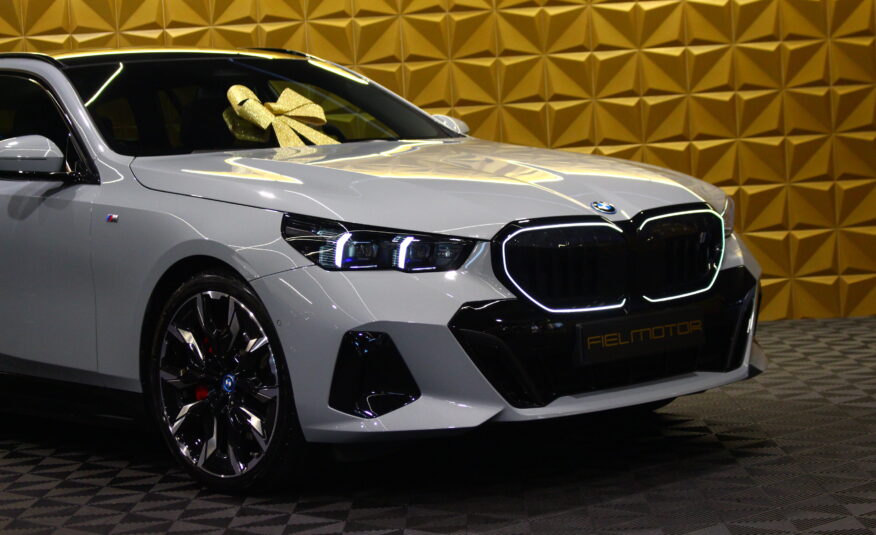 BMW i5 eDrive40 Pack Desportivo M Pro