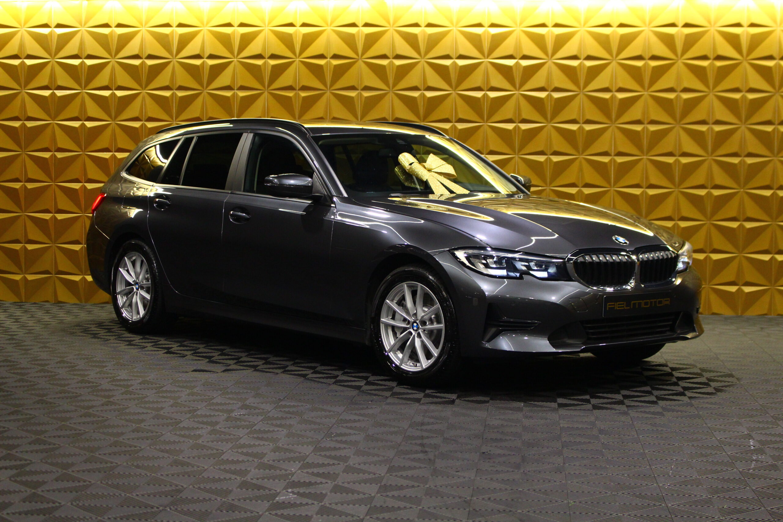 BMW 330 e Touring Line Sport Auto