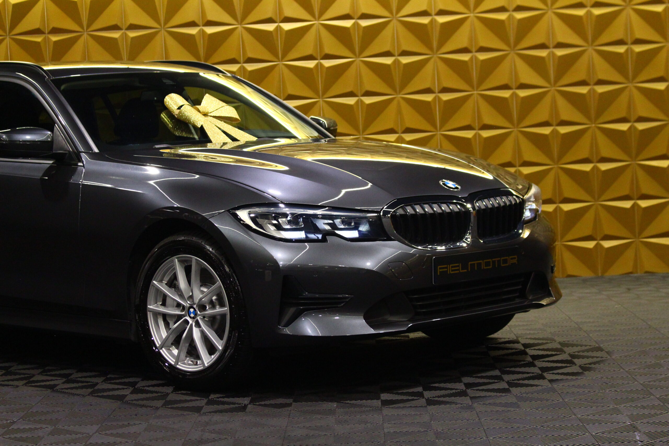 BMW 330 e Touring Line Sport Auto