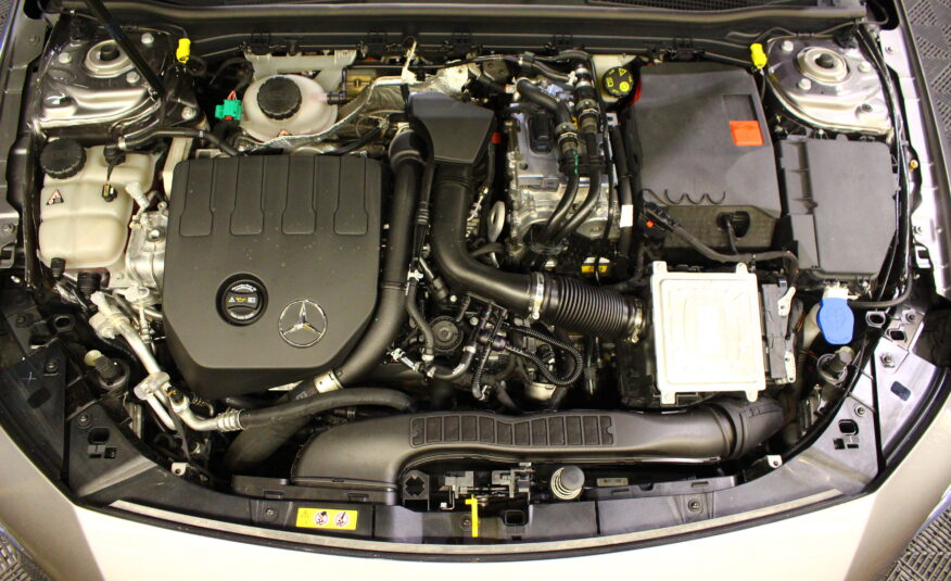Mercedes-Benz CLA 250 e Progressive