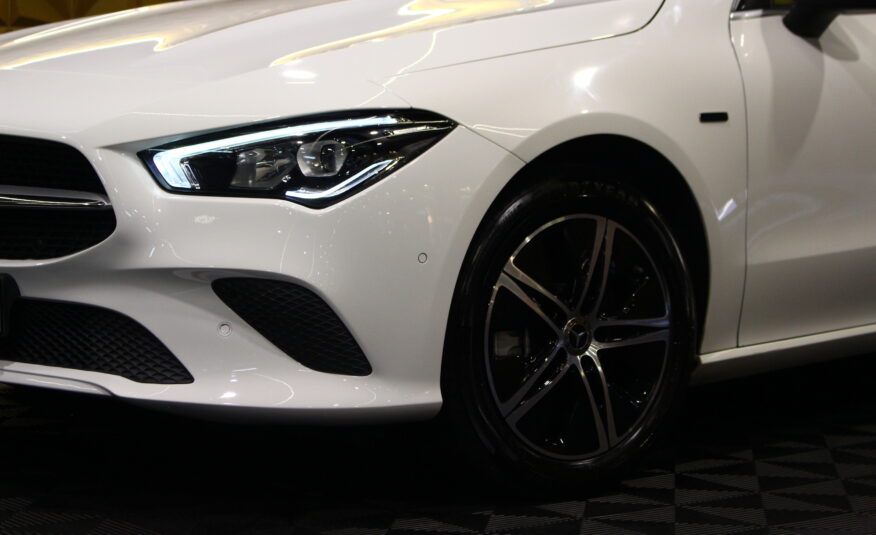 Mercedes-Benz CLA 250 e Progressive