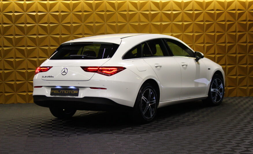 Mercedes-Benz CLA 250 e Progressive