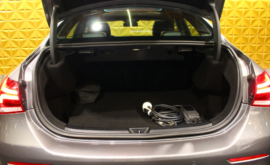MERCEDES-BENZ A 250 Limousine Plug-in Hybrid