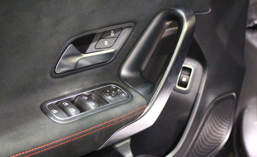 MERCEDES-BENZ A 250 Limousine Plug-in Hybrid