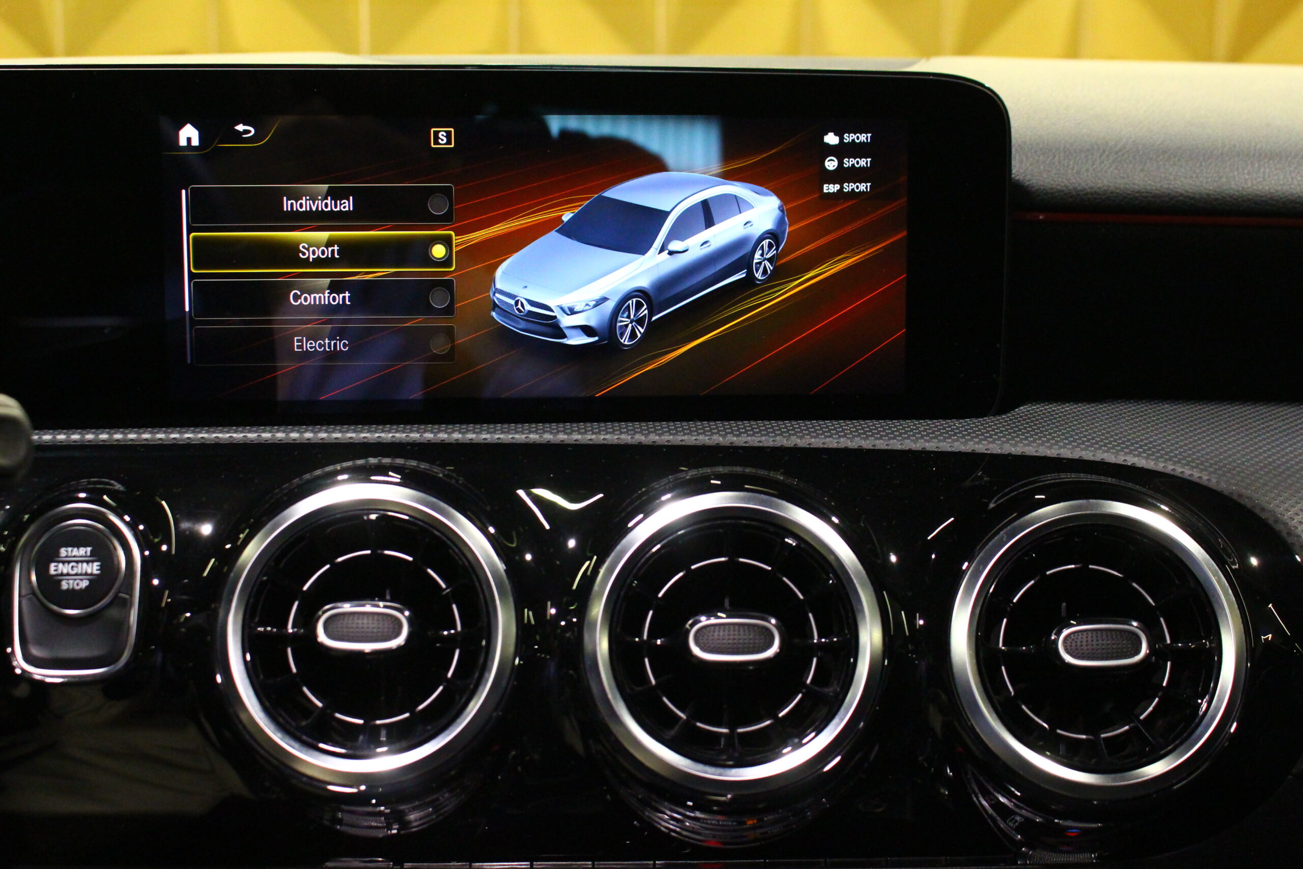 MERCEDES-BENZ A 250 Limousine Plug-in Hybrid