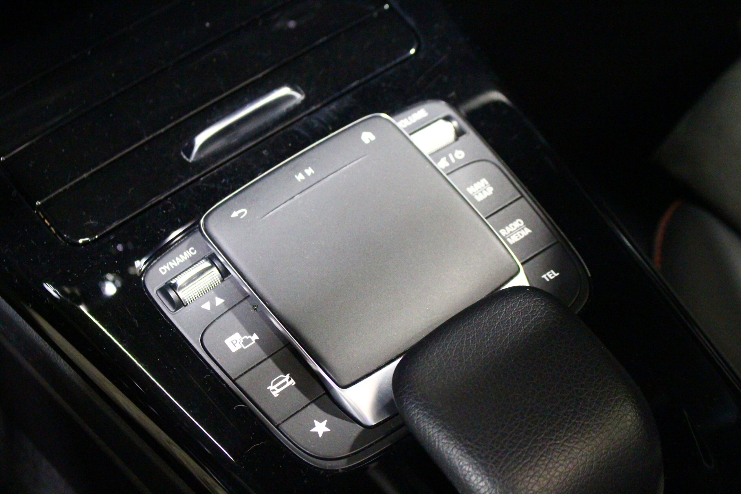 MERCEDES-BENZ A 250 Limousine Plug-in Hybrid