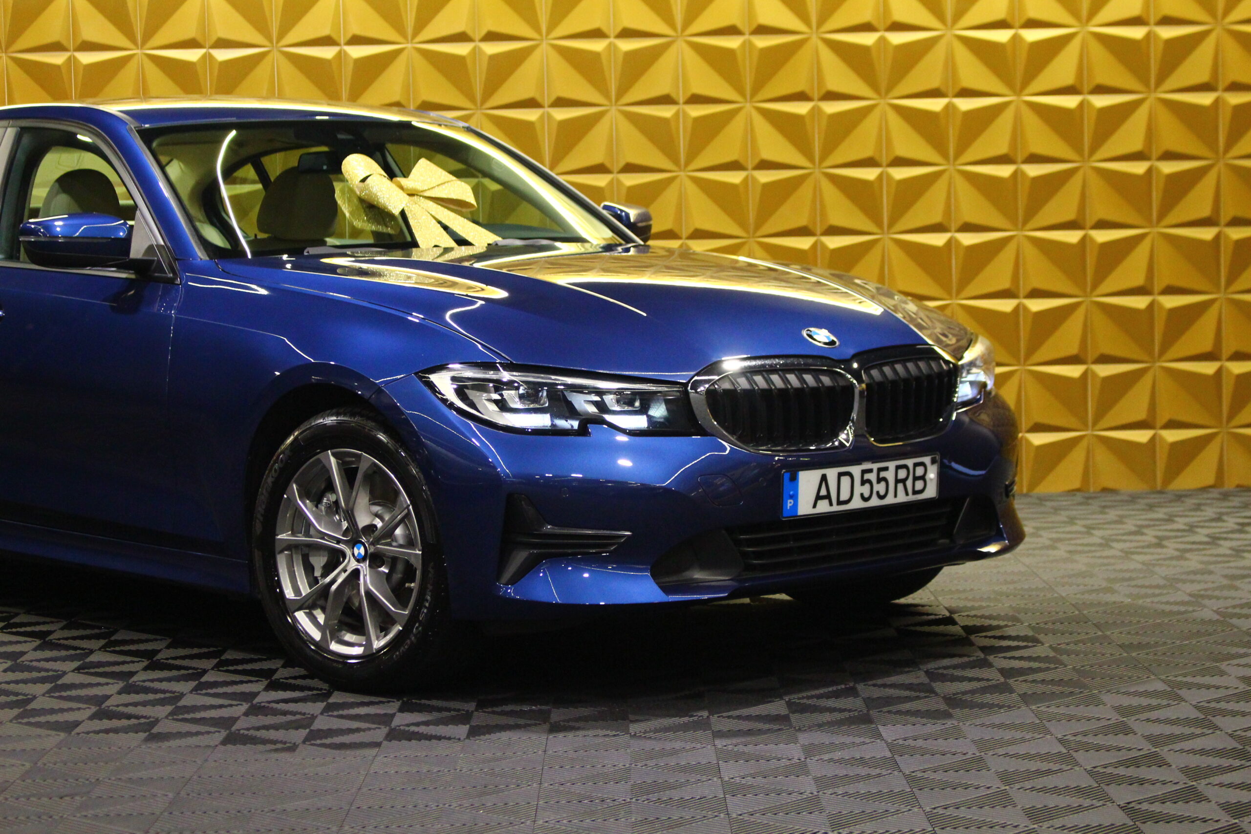 BMW 330 e Line Luxury Auto