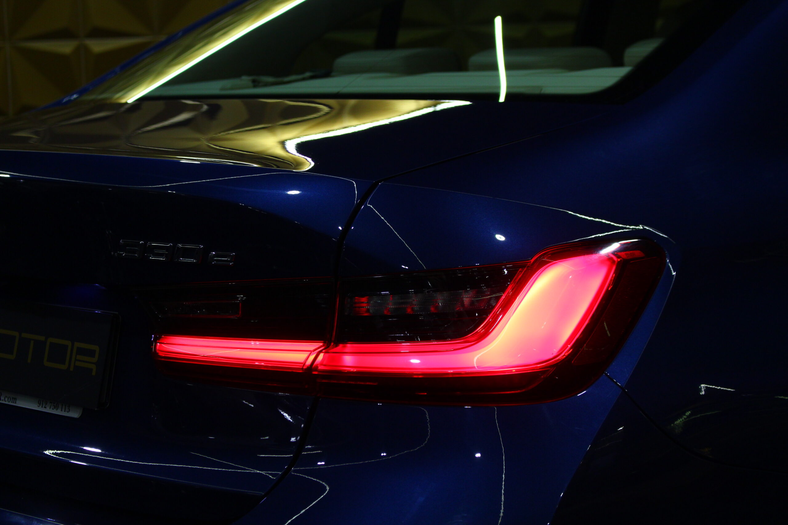 BMW 330 e Line Luxury Auto