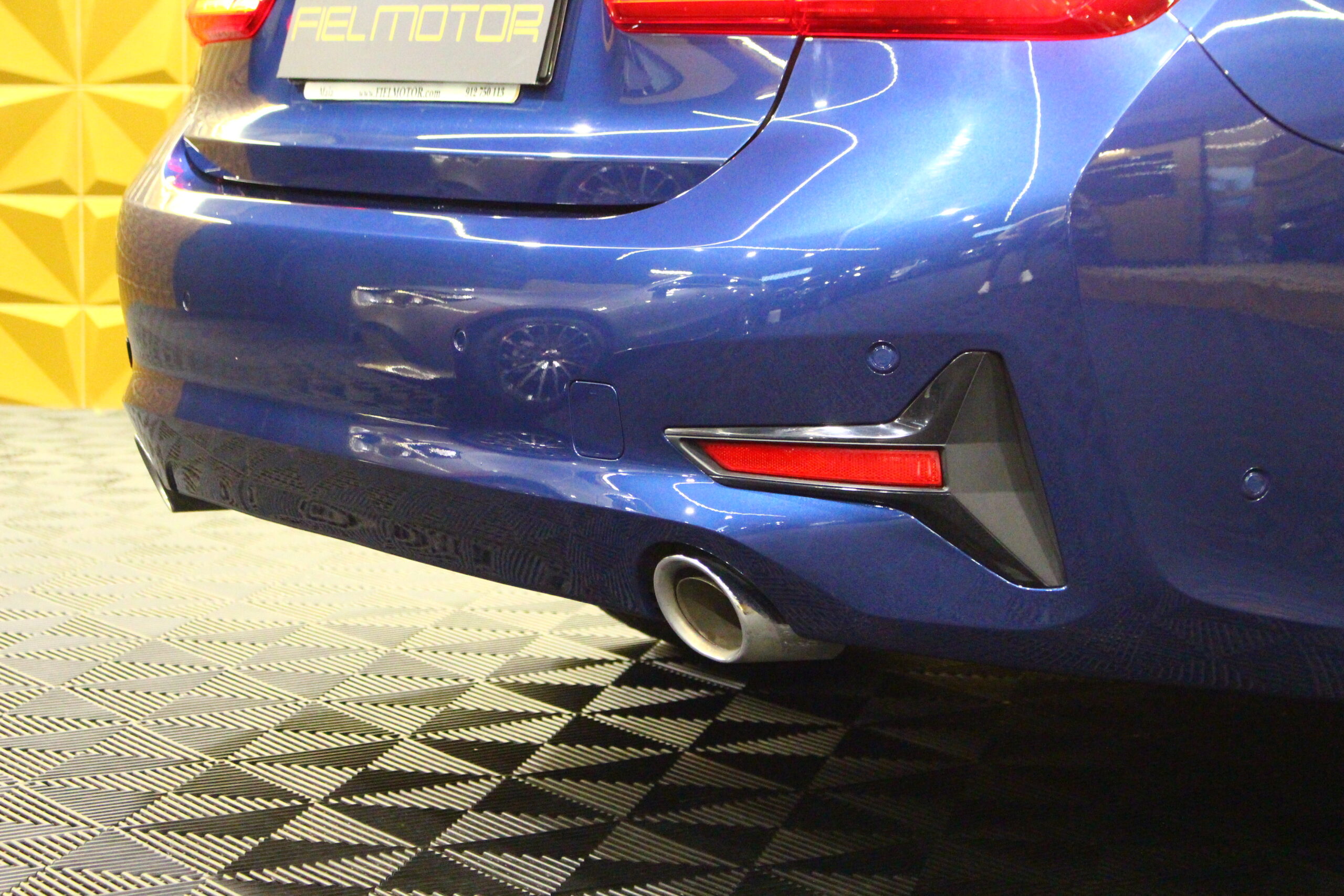 BMW 330 e Line Luxury Auto