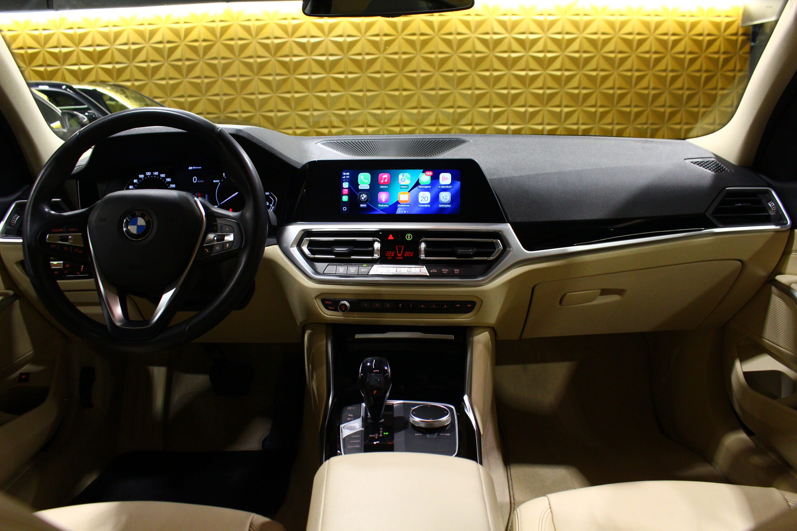 BMW 330 e Line Luxury Auto