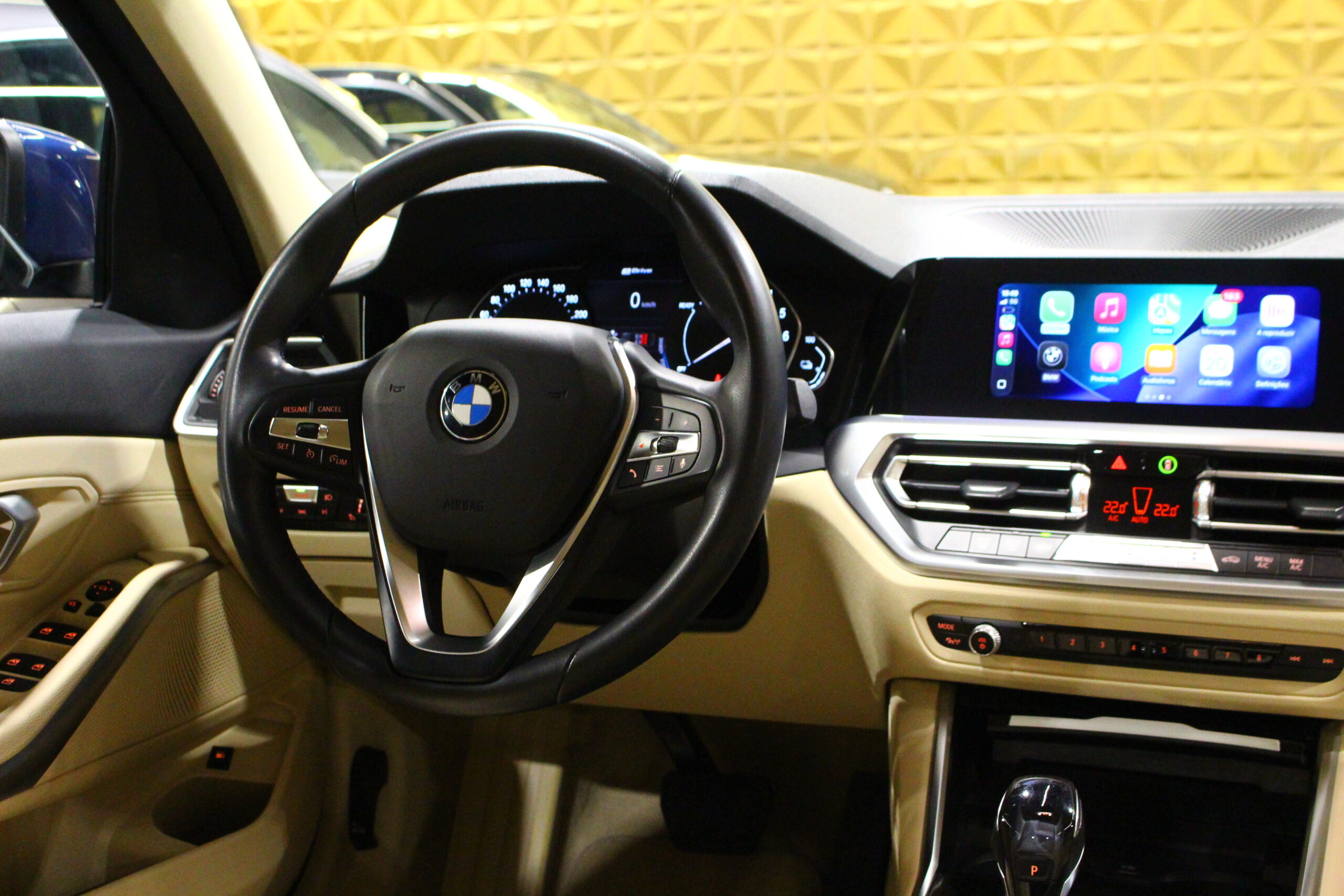 BMW 330 e Line Luxury Auto