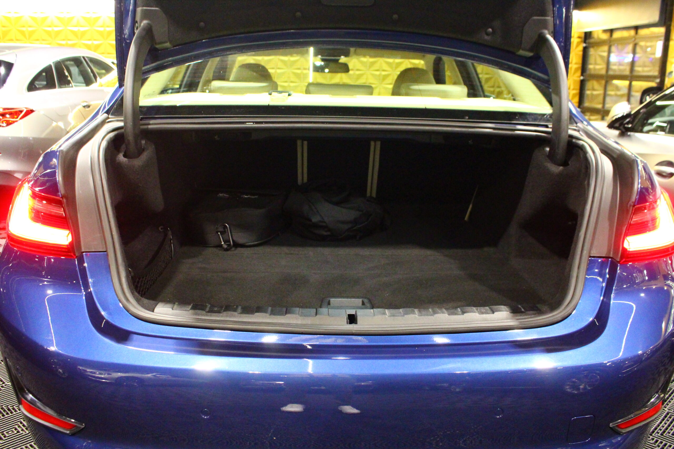 BMW 330 e Line Luxury Auto