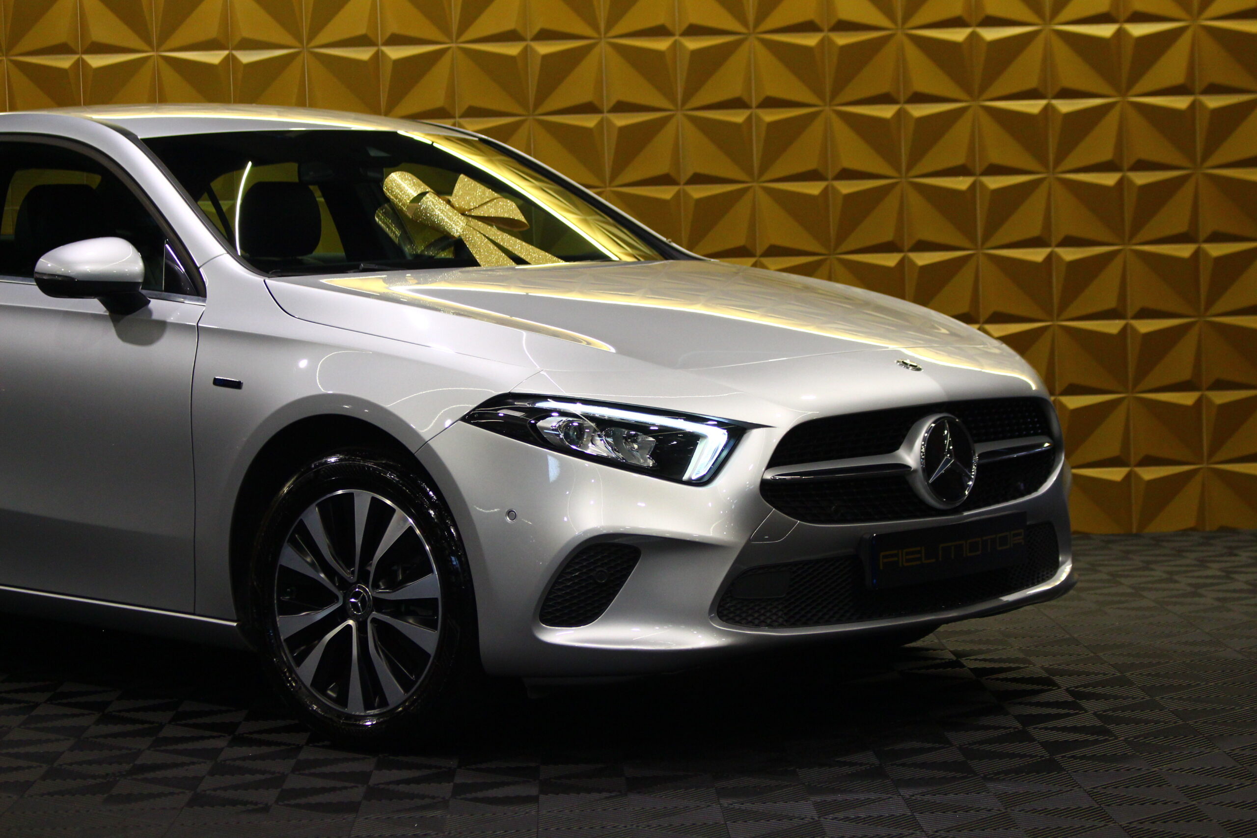 Mercedes-Benz A 250 e Progressive