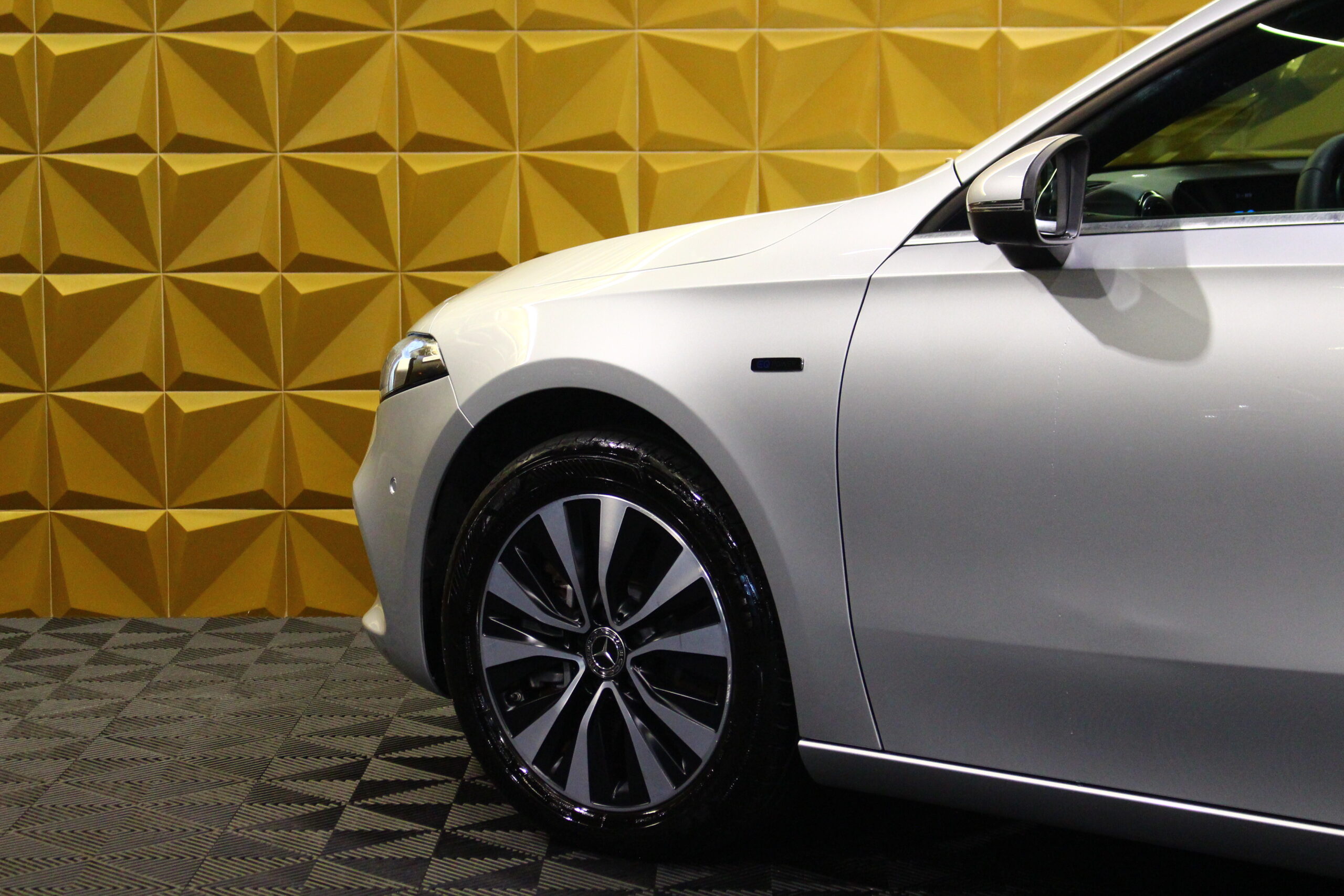 Mercedes-Benz A 250 e Progressive