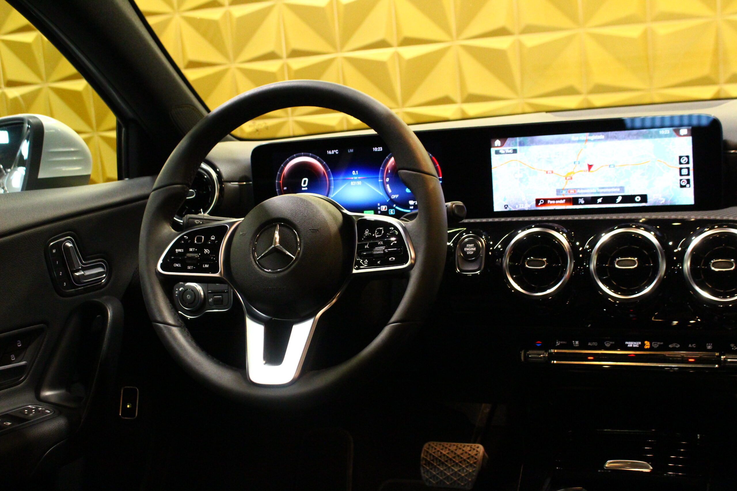 Mercedes-Benz A 250 e Progressive