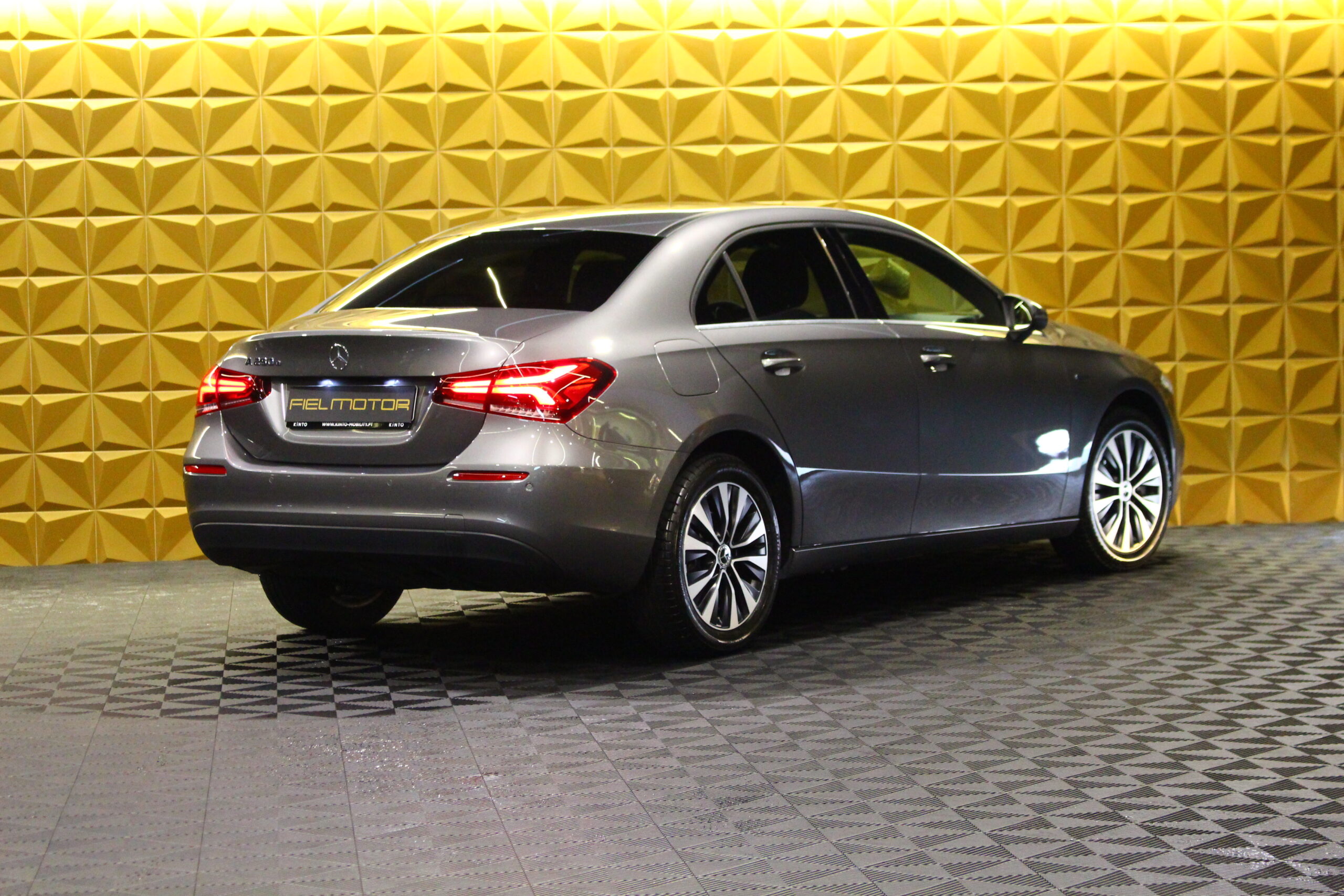 Mercedes-Benz A 250