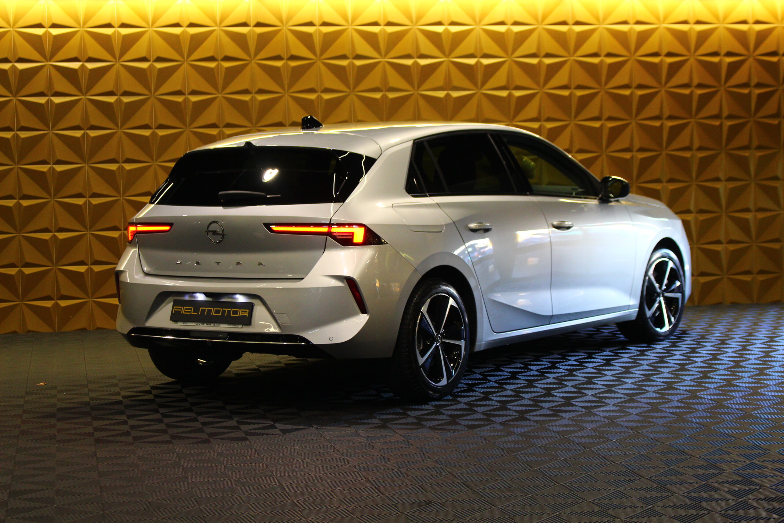 Opel Astra 1.5 D Elegance