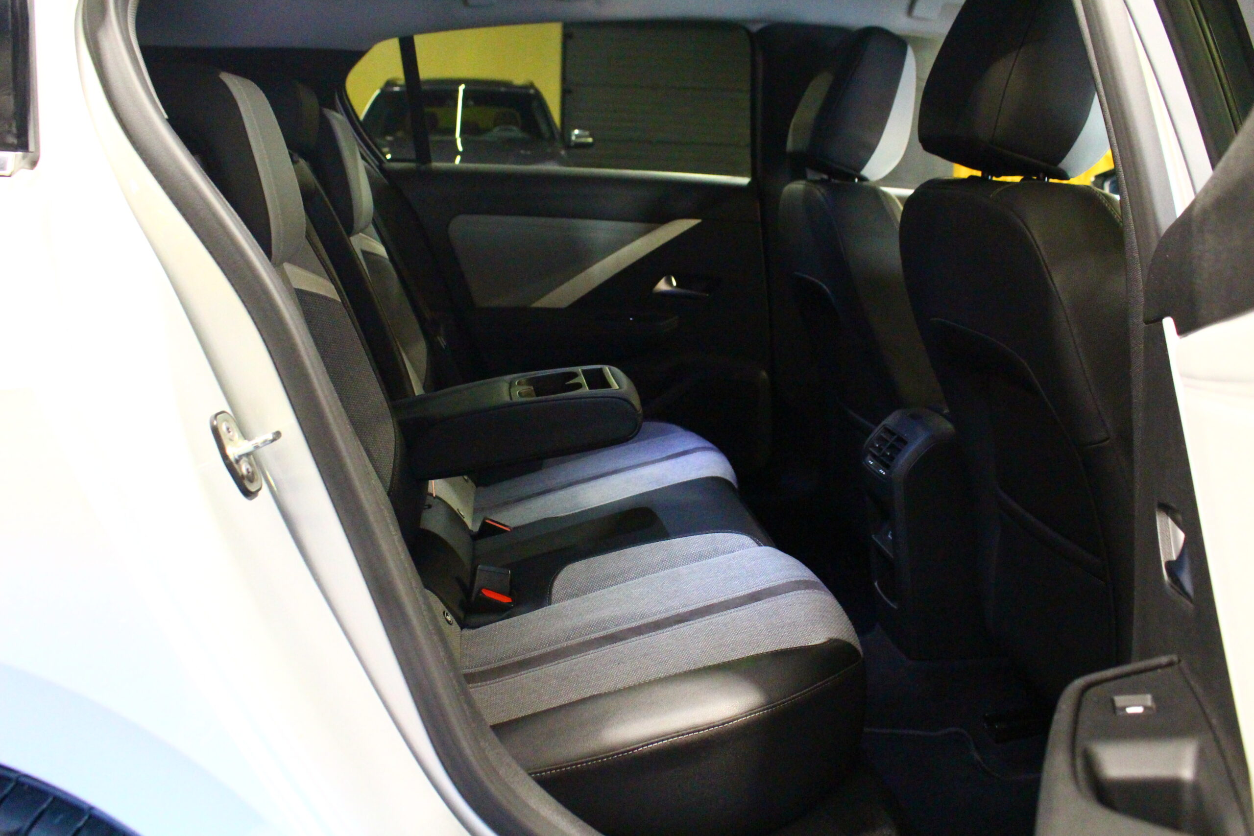 Opel Astra 1.5 D Elegance