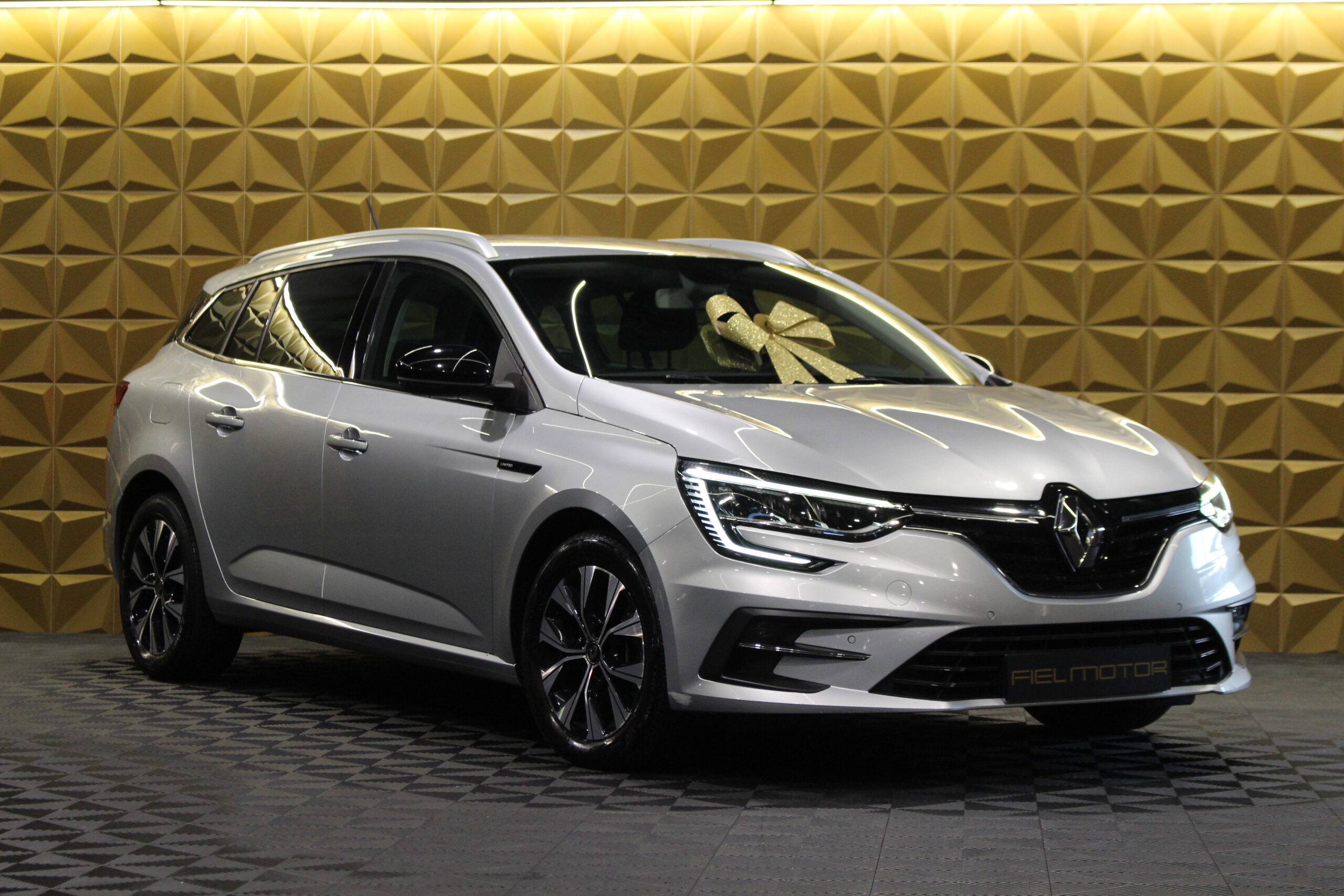 Renault Mégane Sport Tourer BLUE dCi 115 LIMITED