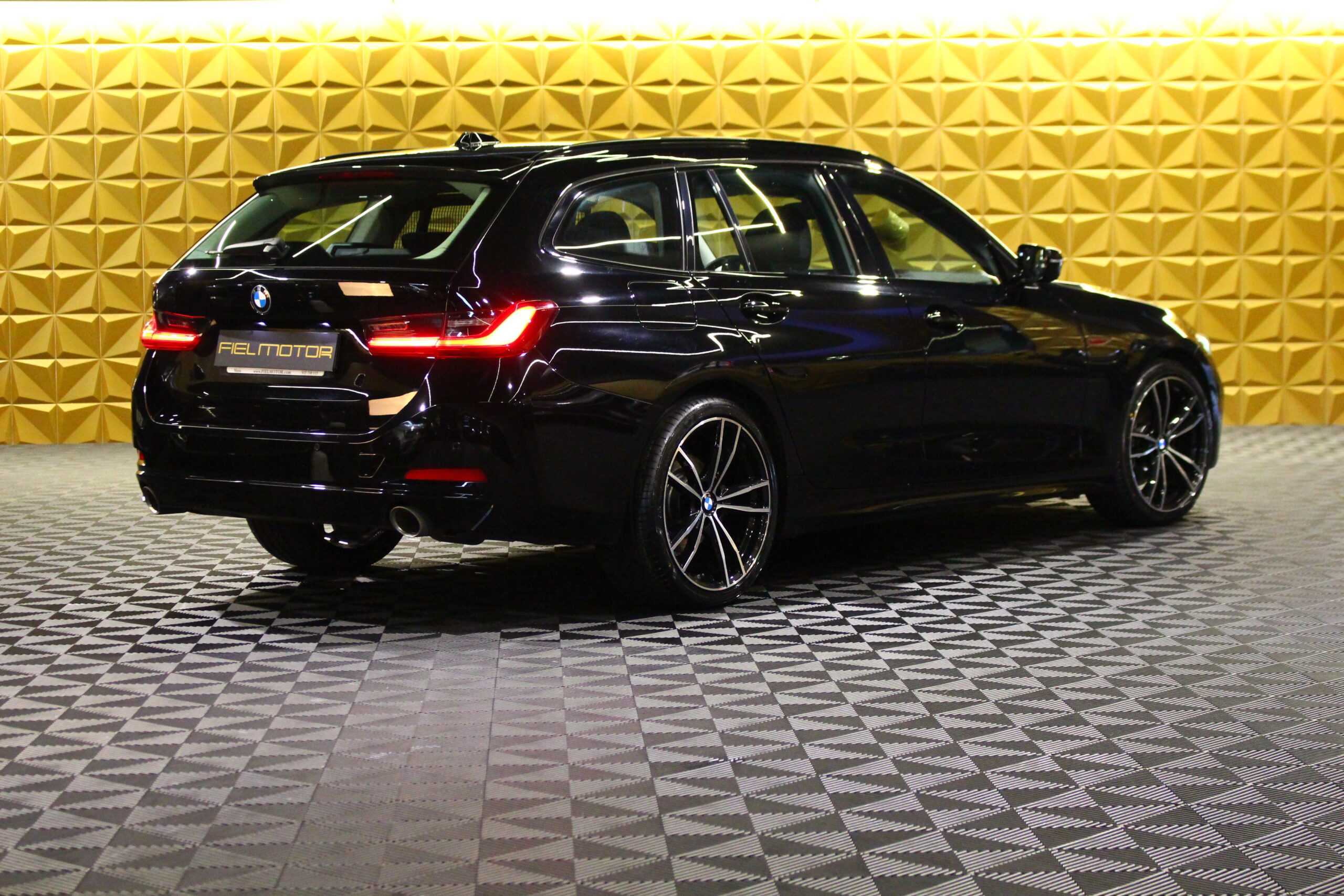BMW 318 d Auto