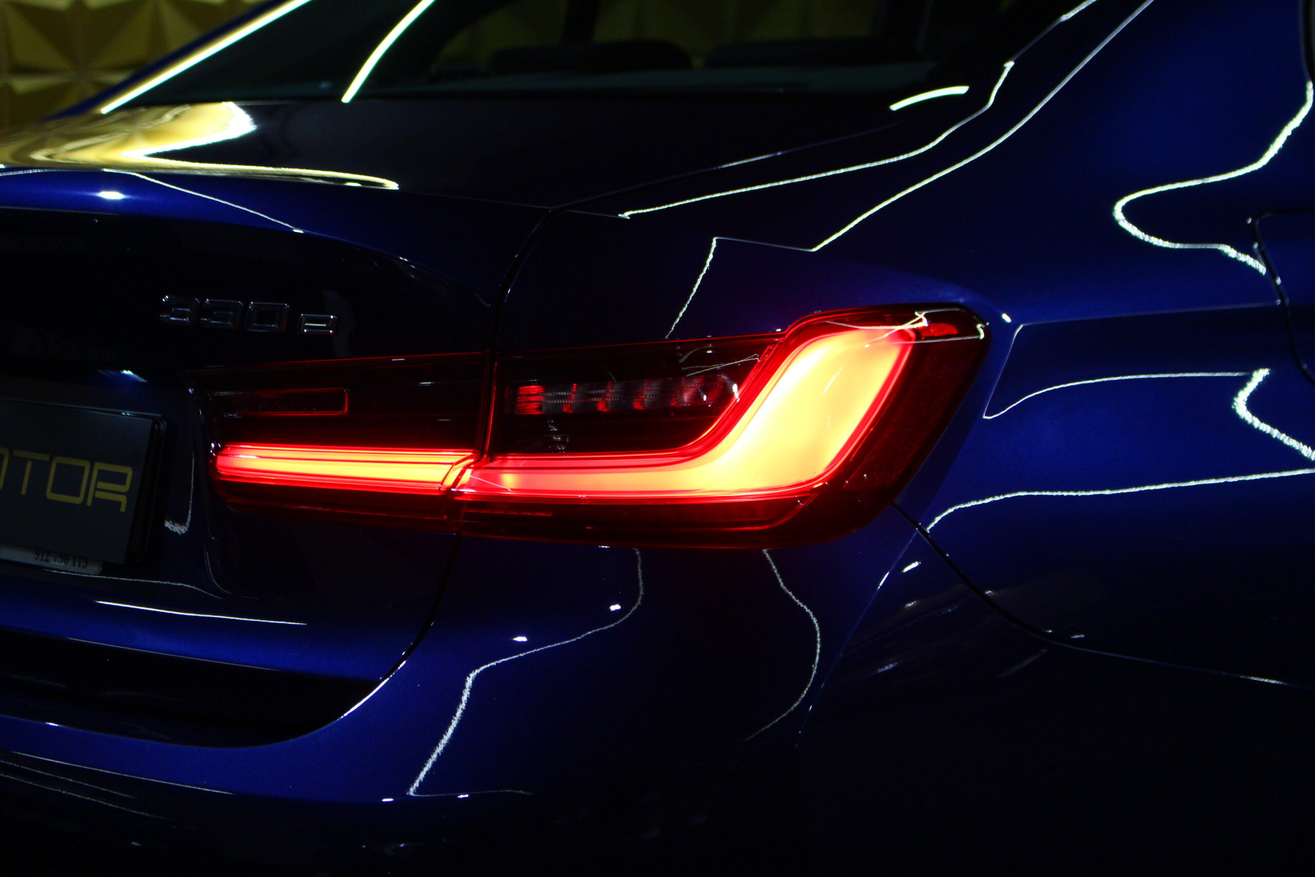 BMW 330 e Line Luxury Auto