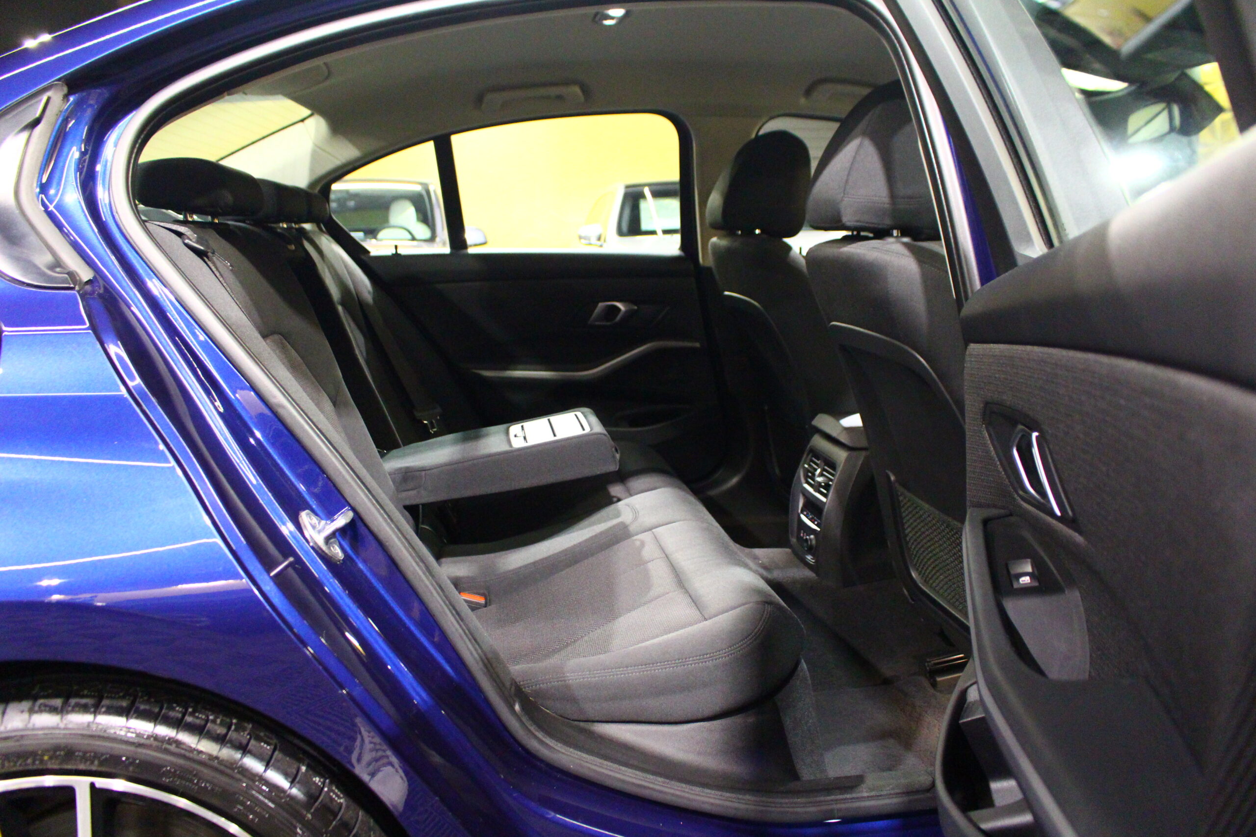 BMW 330 e Line Luxury Auto