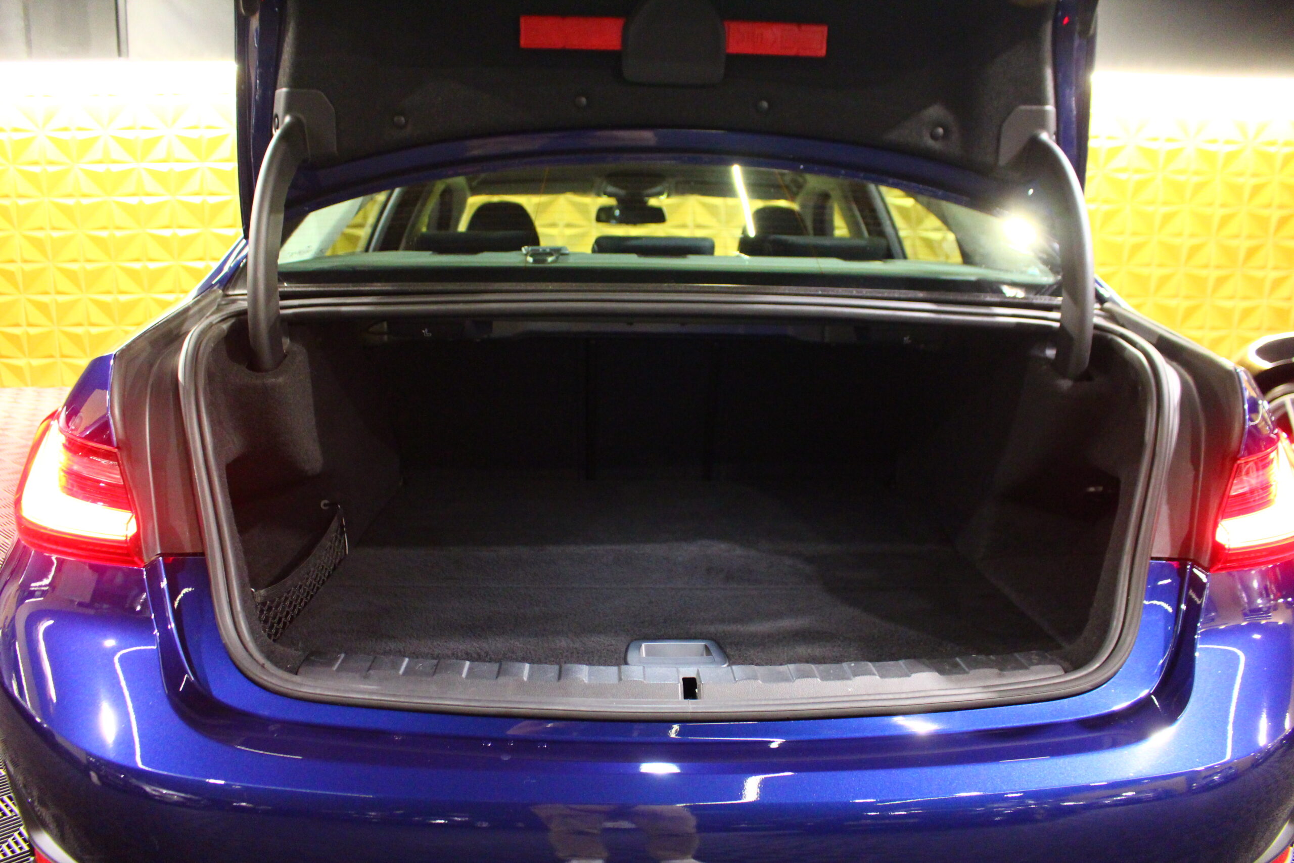 BMW 330 e Line Luxury Auto