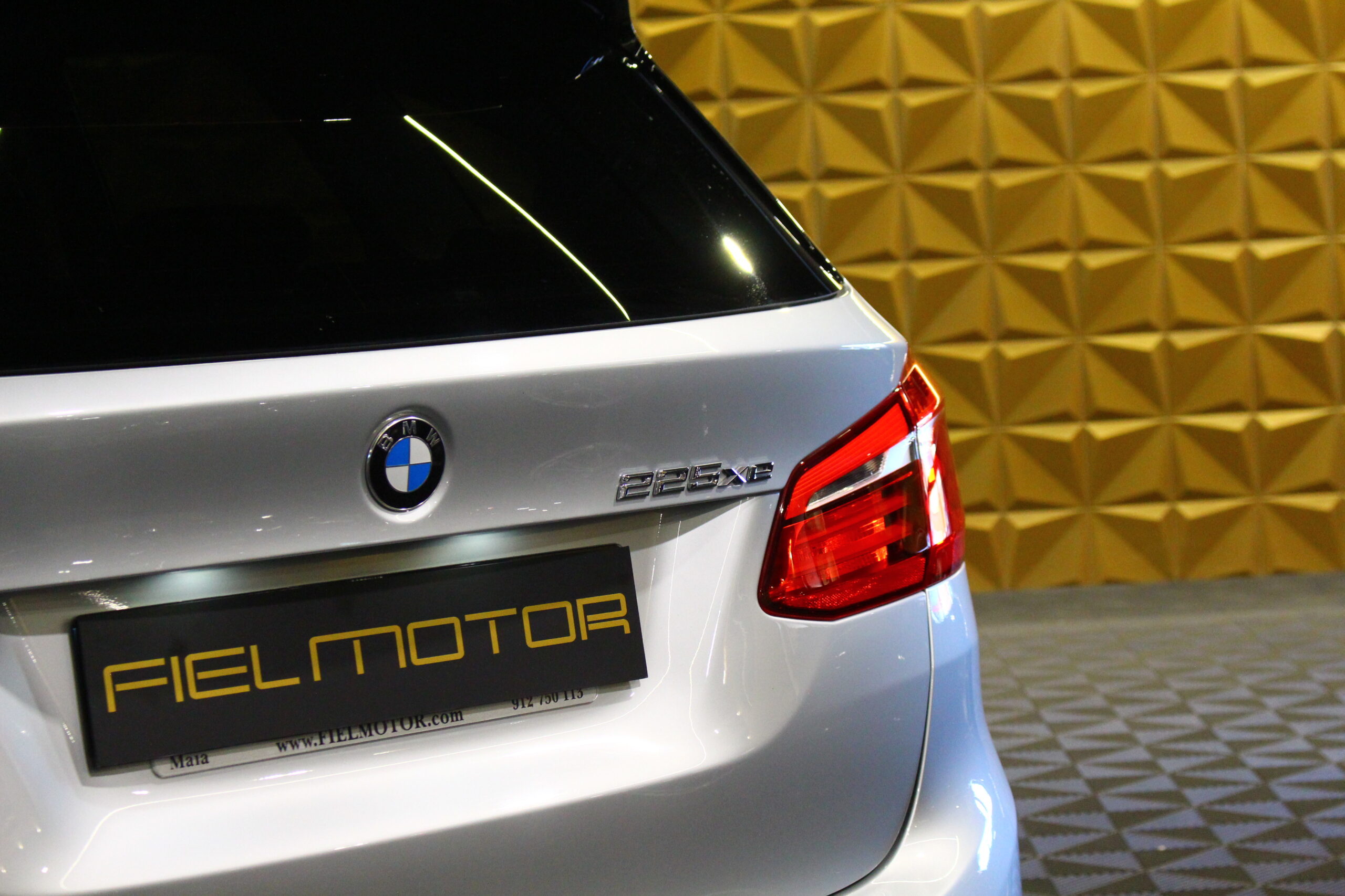 BMW 225xe Active Tourer Line Luxury