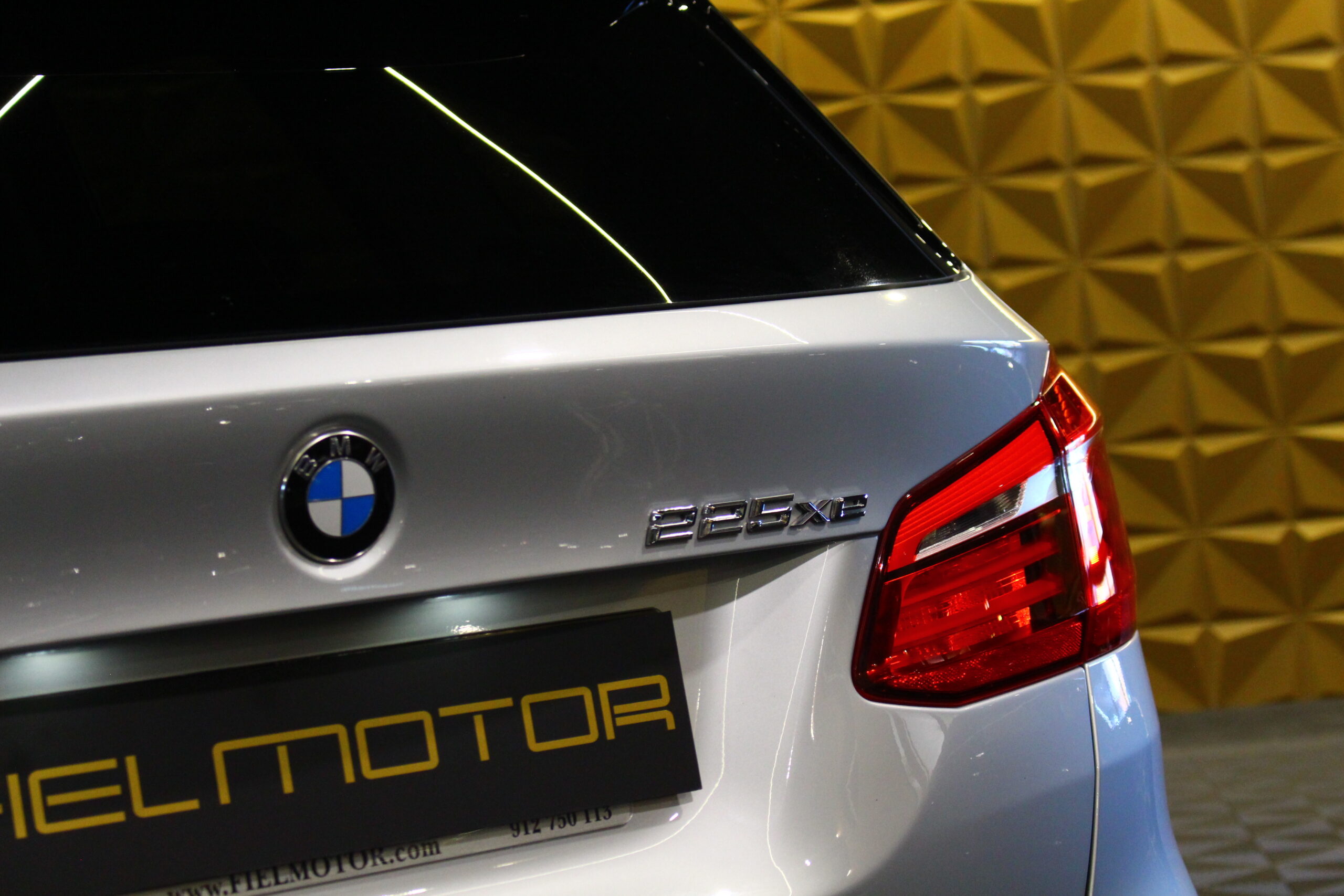 BMW 225xe Active Tourer Line Luxury