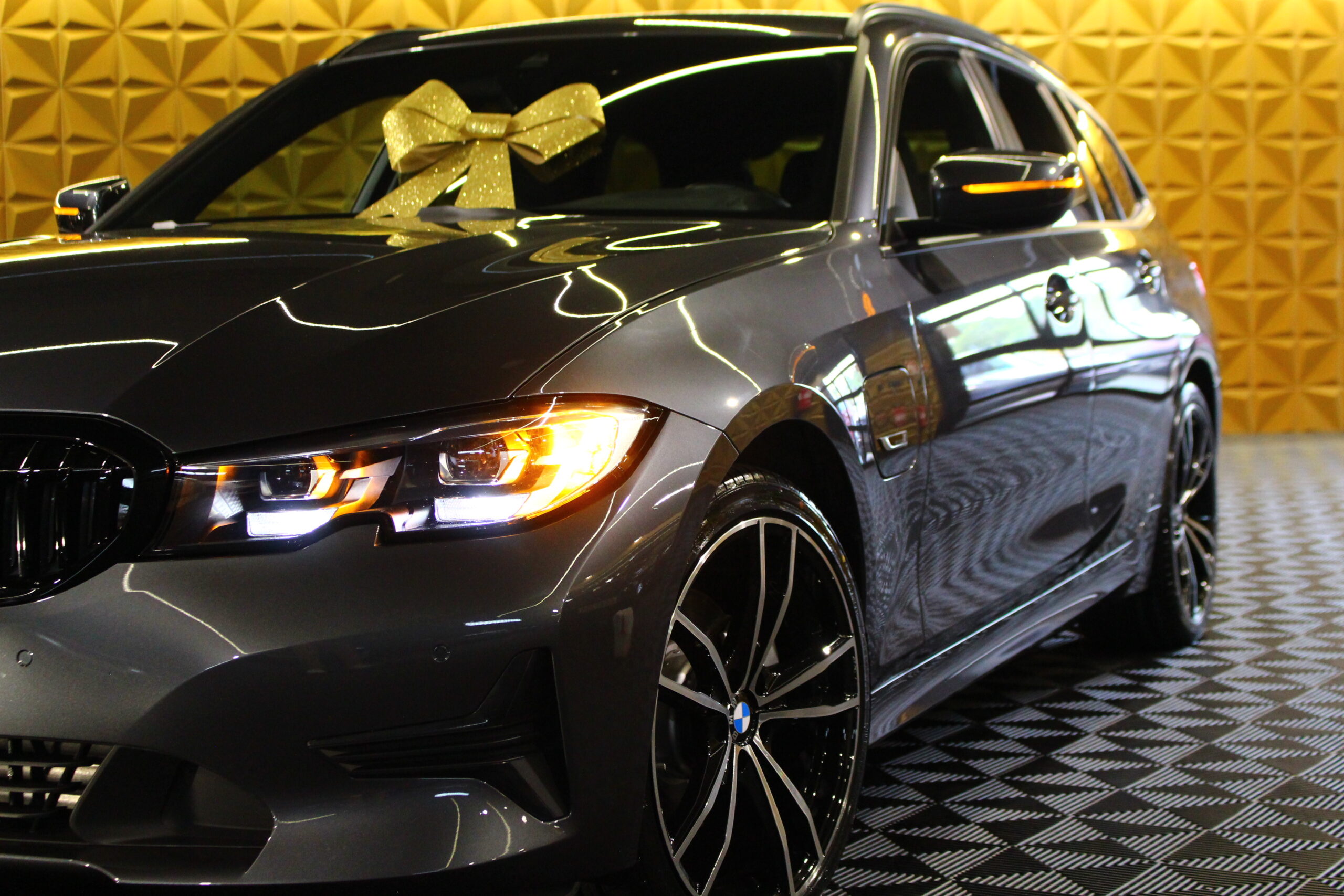 BMW 320 e Line Sport Auto