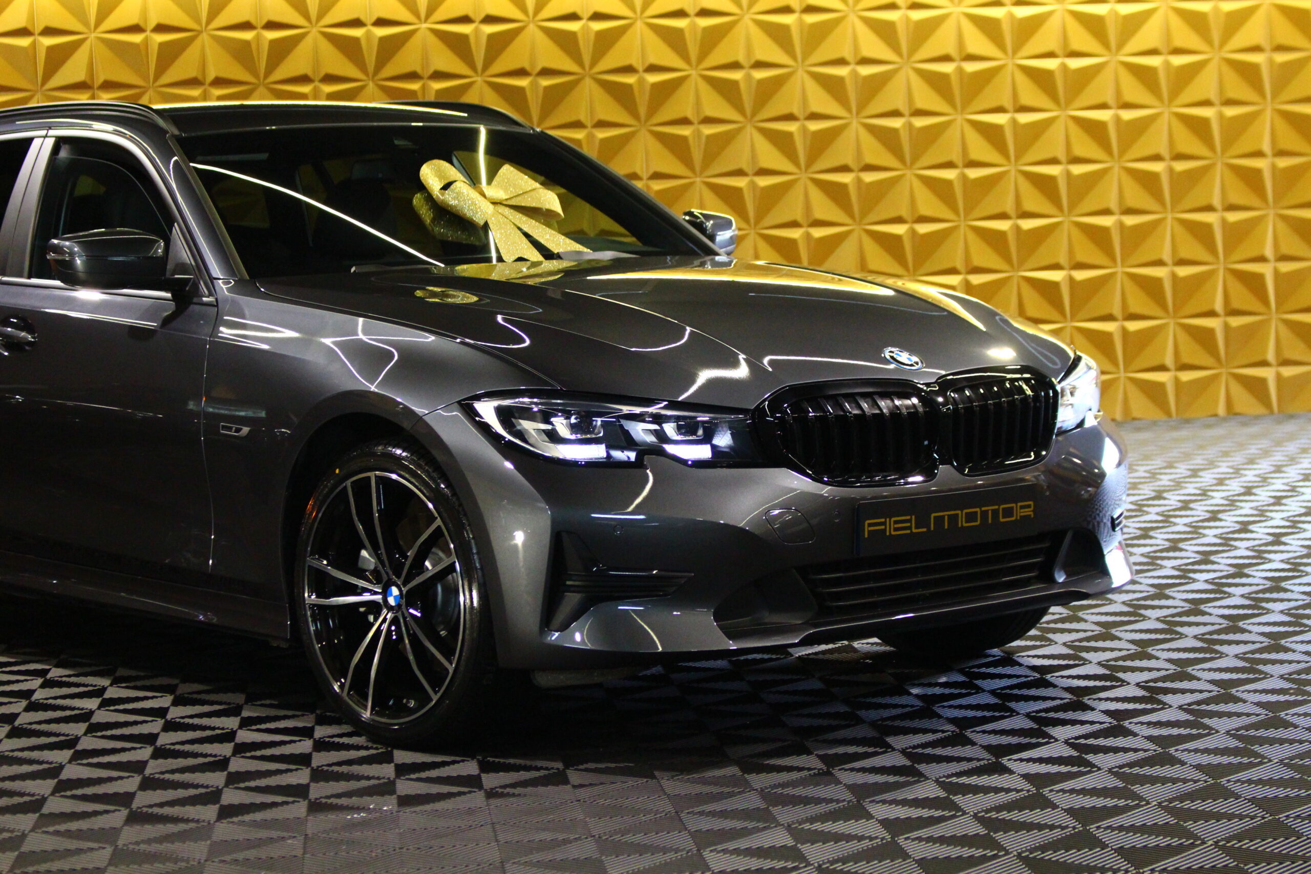 BMW 320 e Line Sport Auto