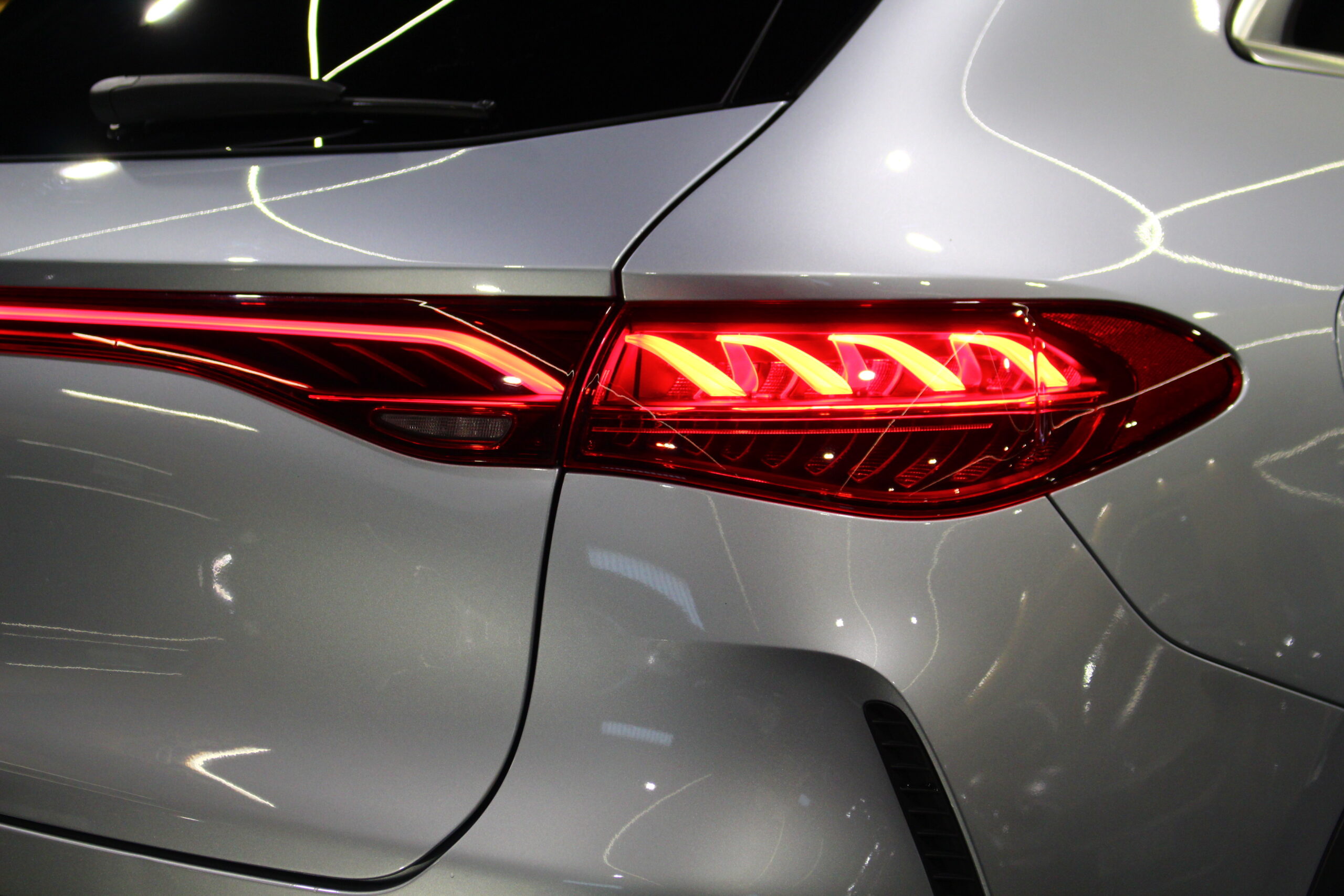 Mercedes-Benz EQE SUV 300 Edition