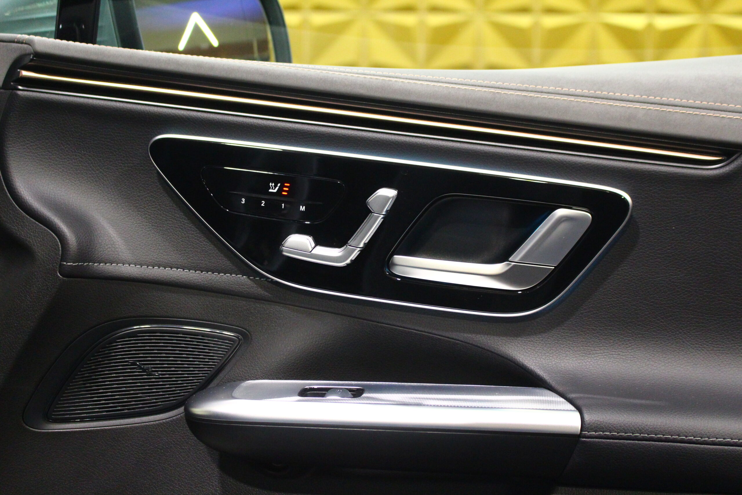 Mercedes-Benz EQE SUV 300 Edition