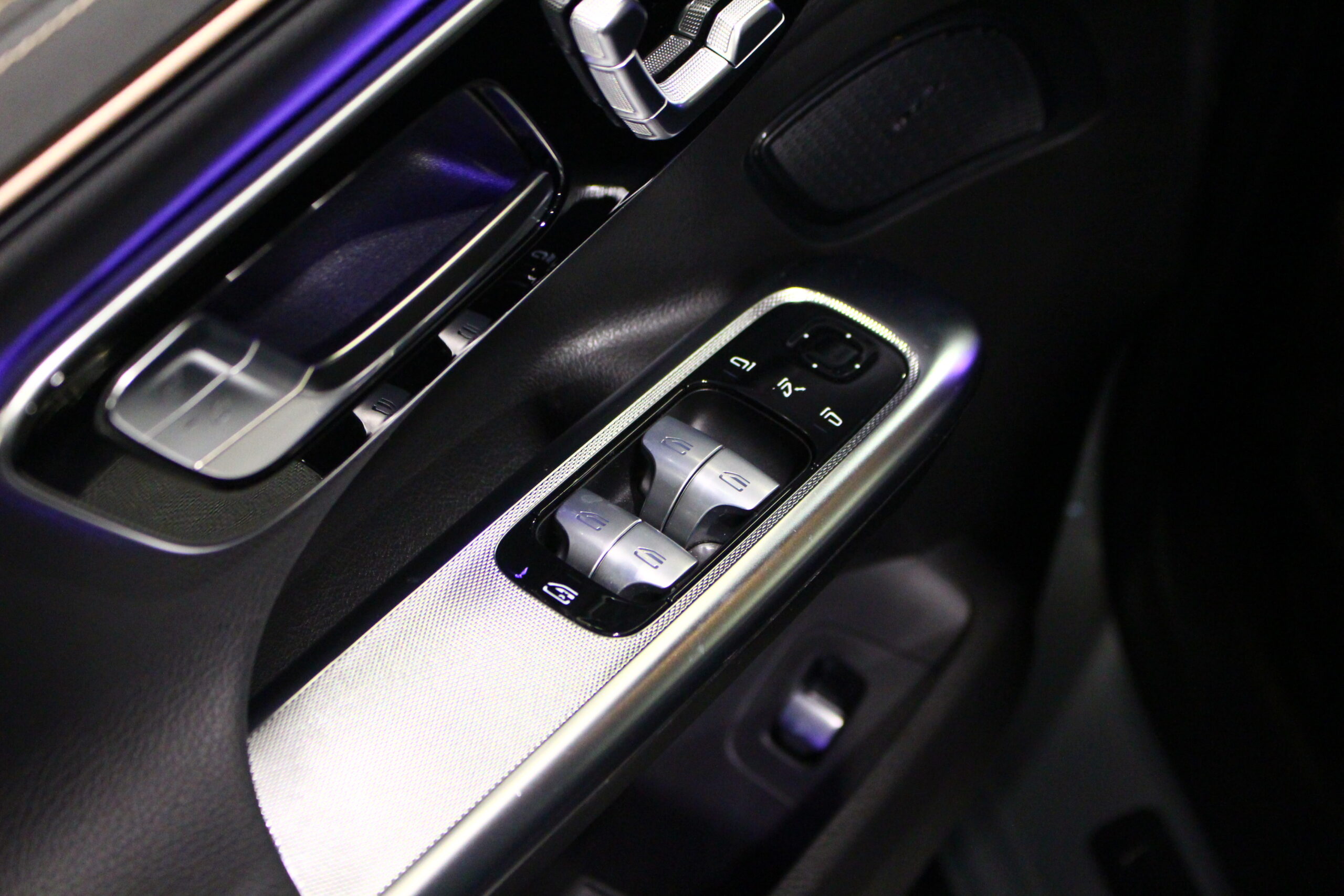 Mercedes-Benz EQE SUV 300 Edition