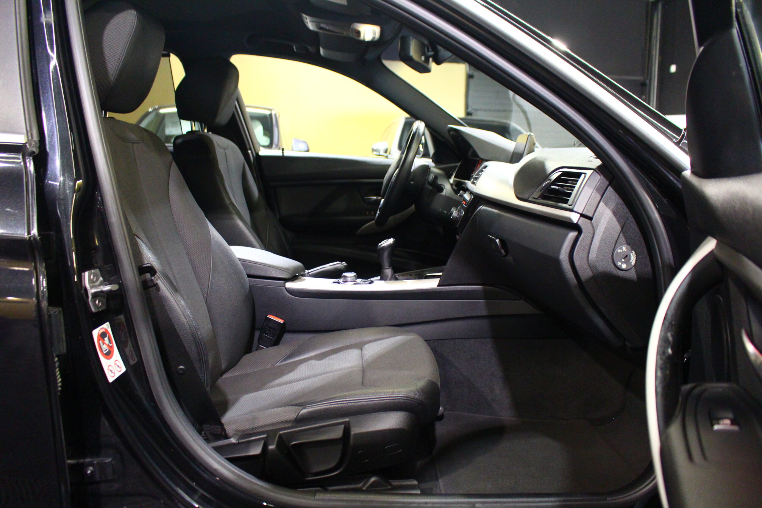 BMW 318 d EfficientDynamics Line Luxury