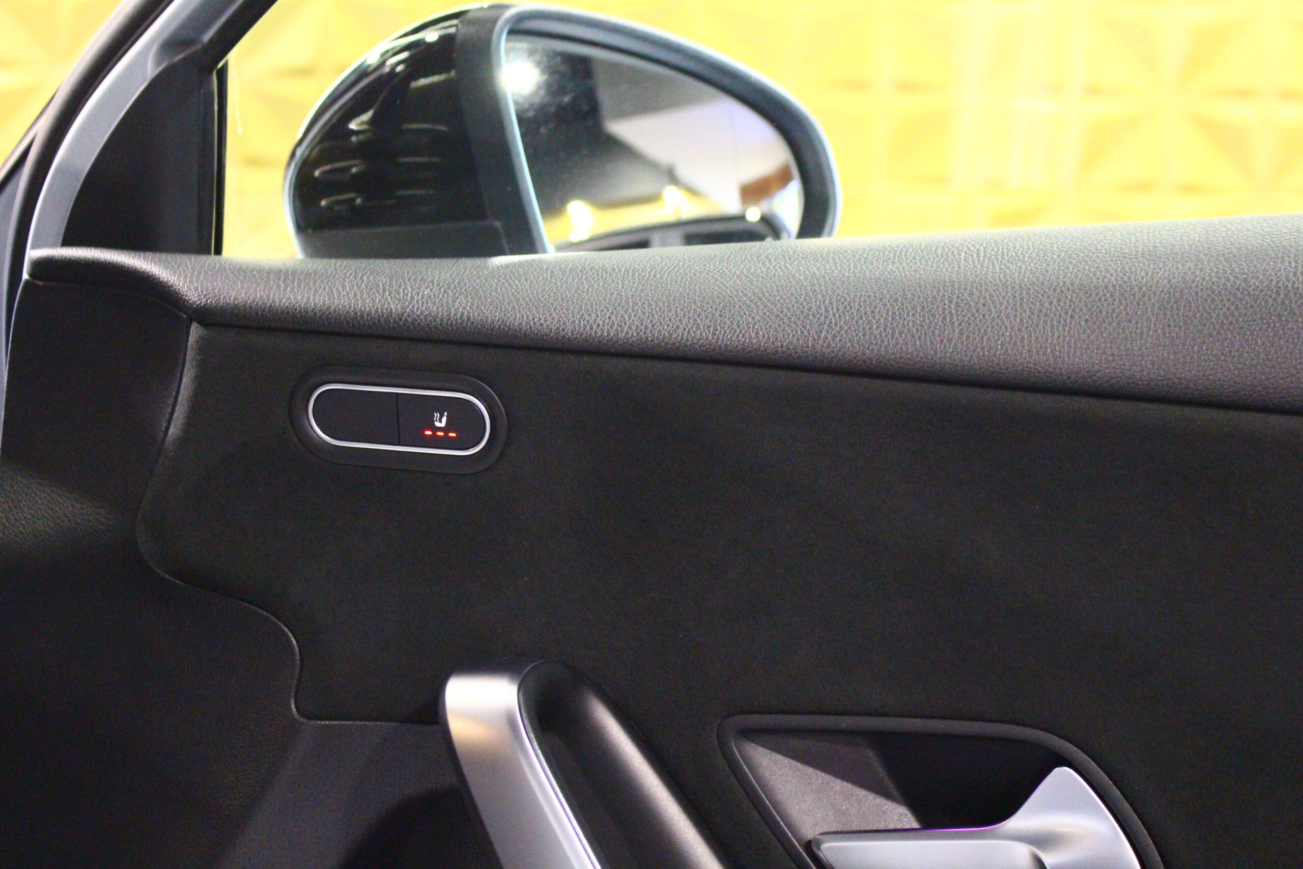 Mercedes-Benz A 250 e AMG Line