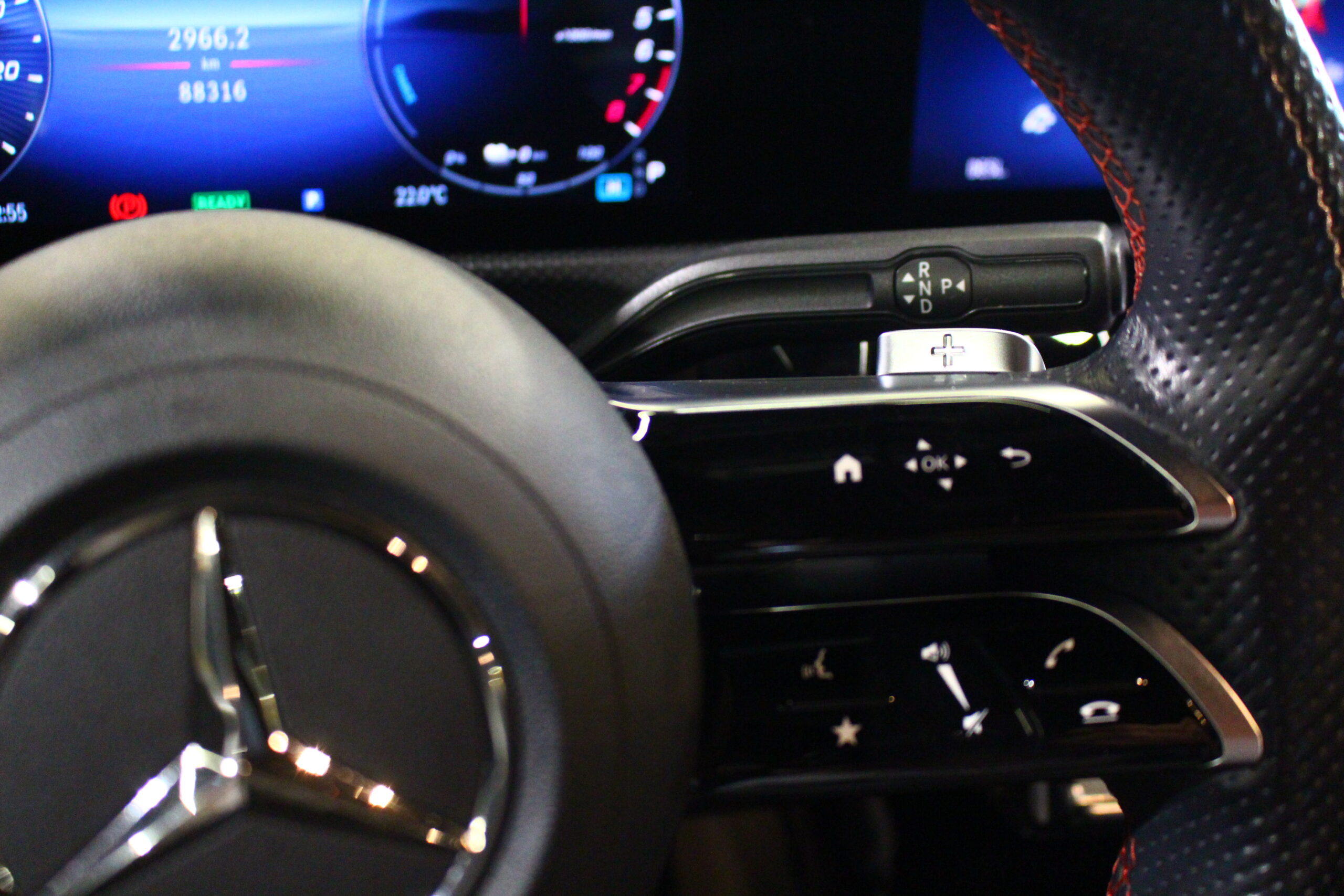 Mercedes-Benz A 250 e AMG Line