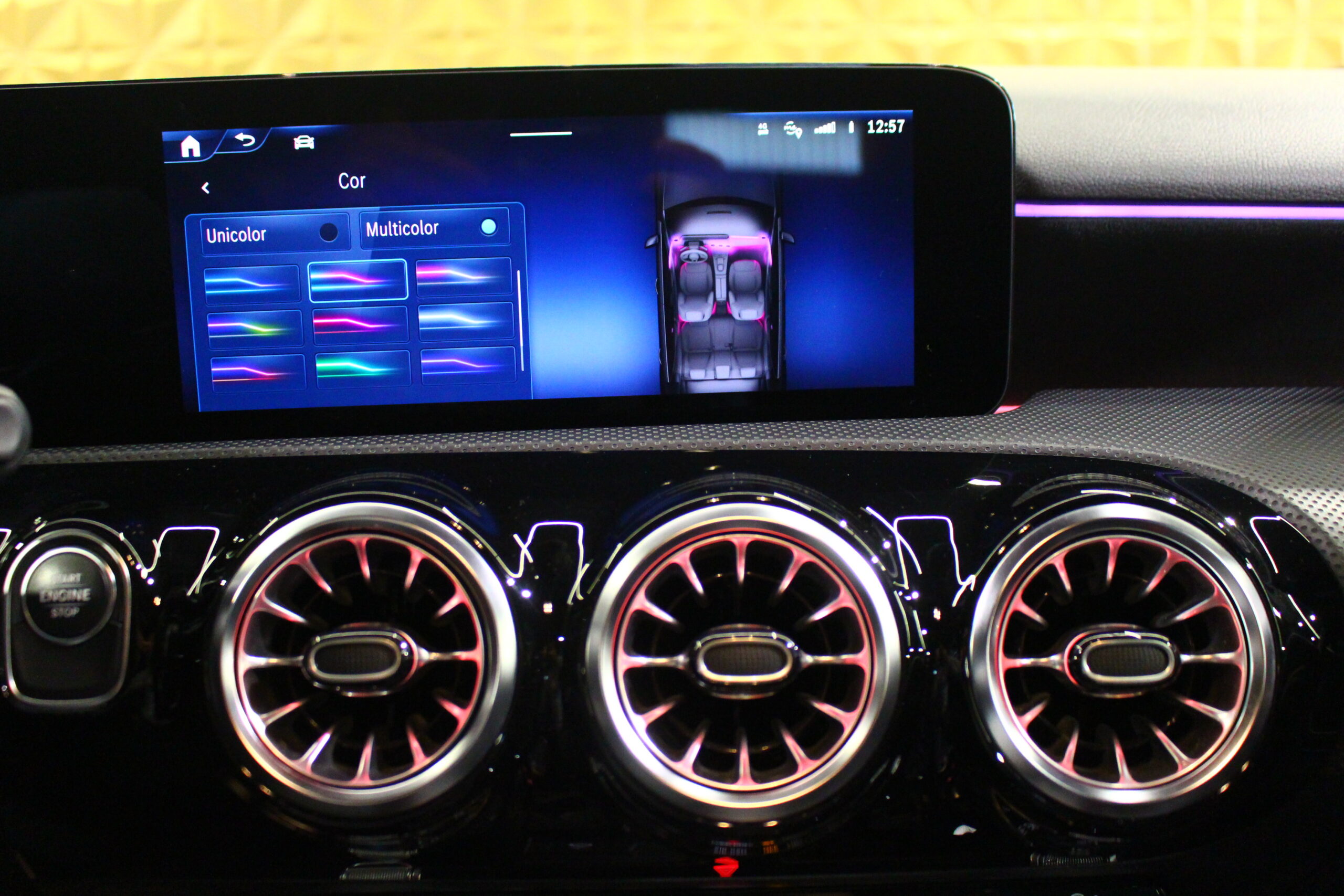 Mercedes-Benz A 250 e AMG Line