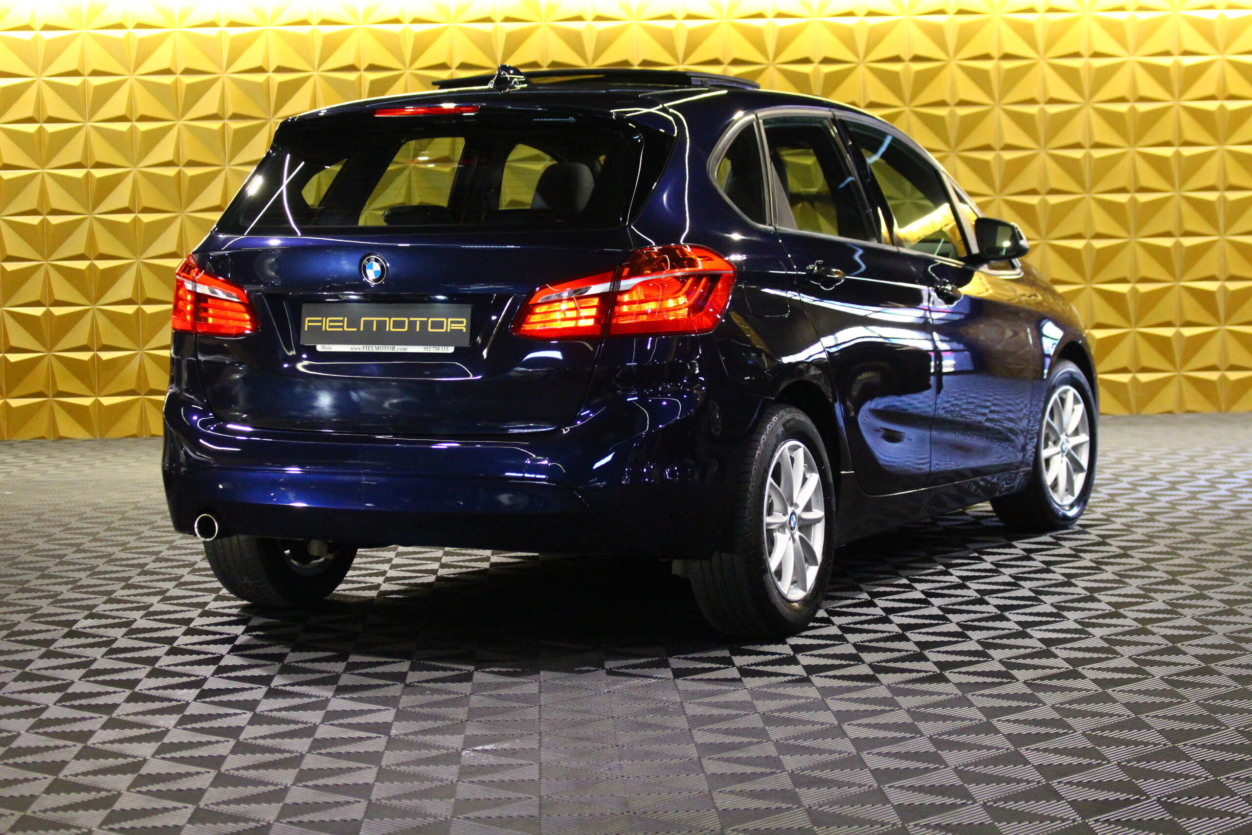 BMW 218 Active Tourer d Line Sport Auto