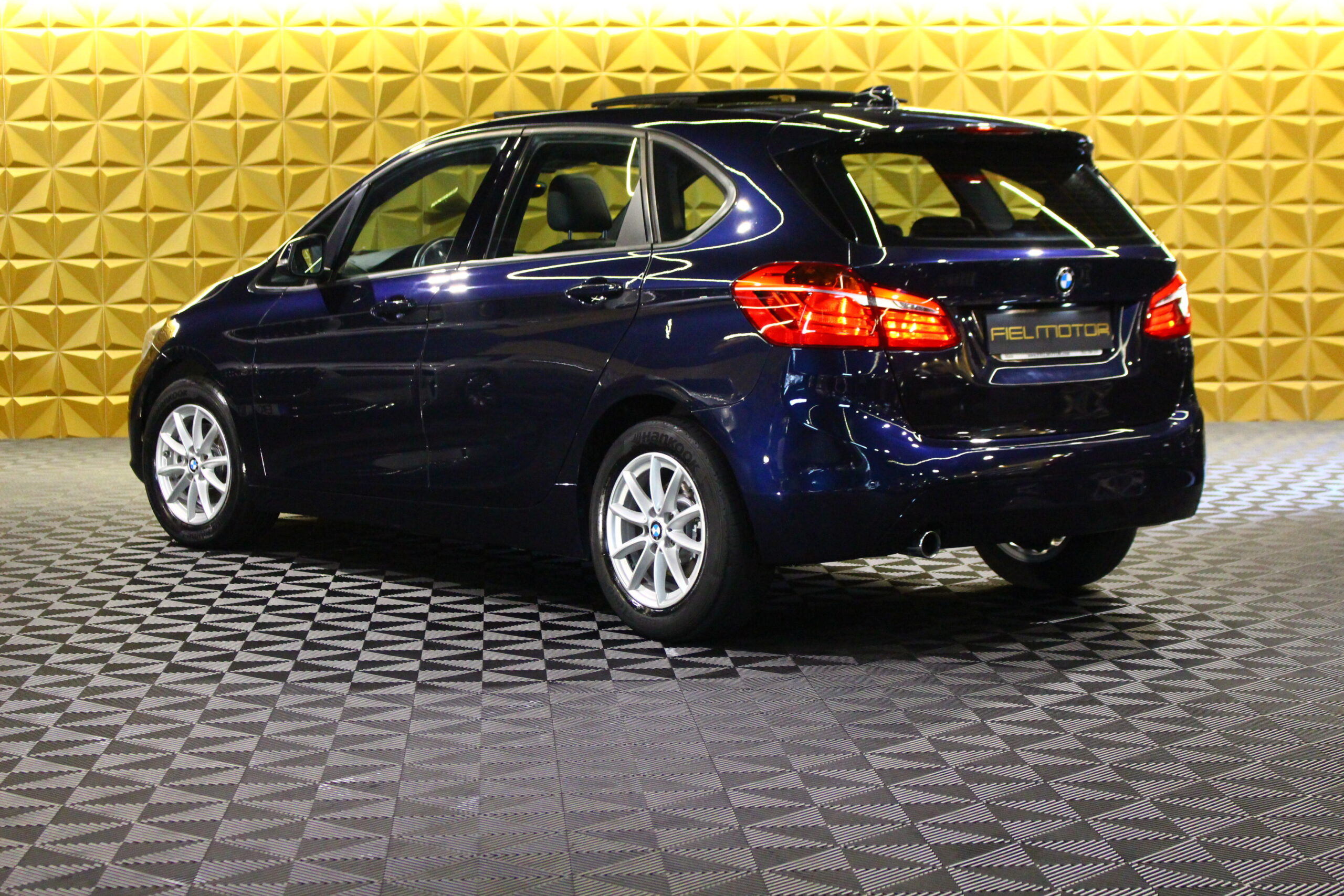 BMW 218 Active Tourer d Line Sport Auto