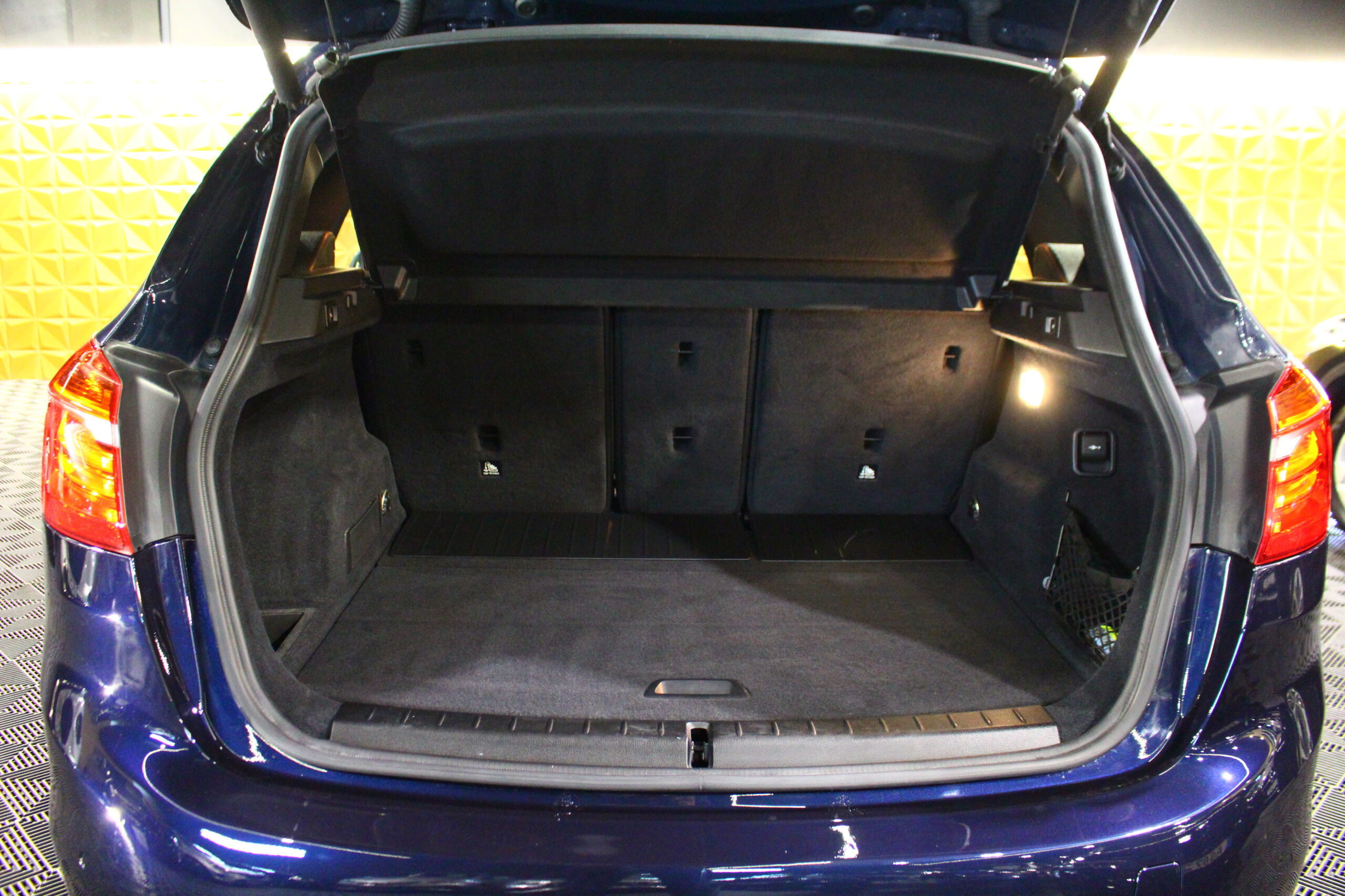 BMW 218 Active Tourer d Line Sport Auto