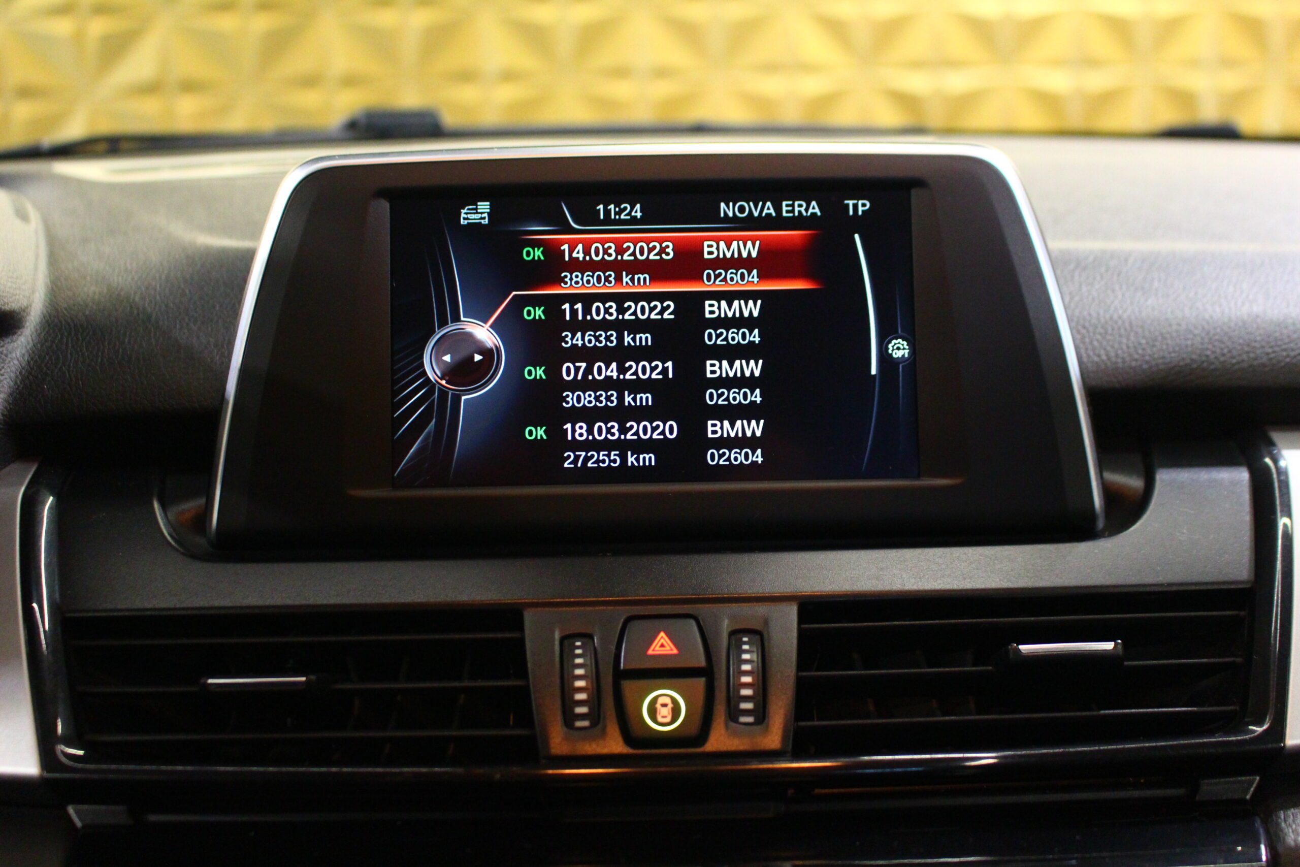 BMW 218 Active Tourer d Line Sport Auto