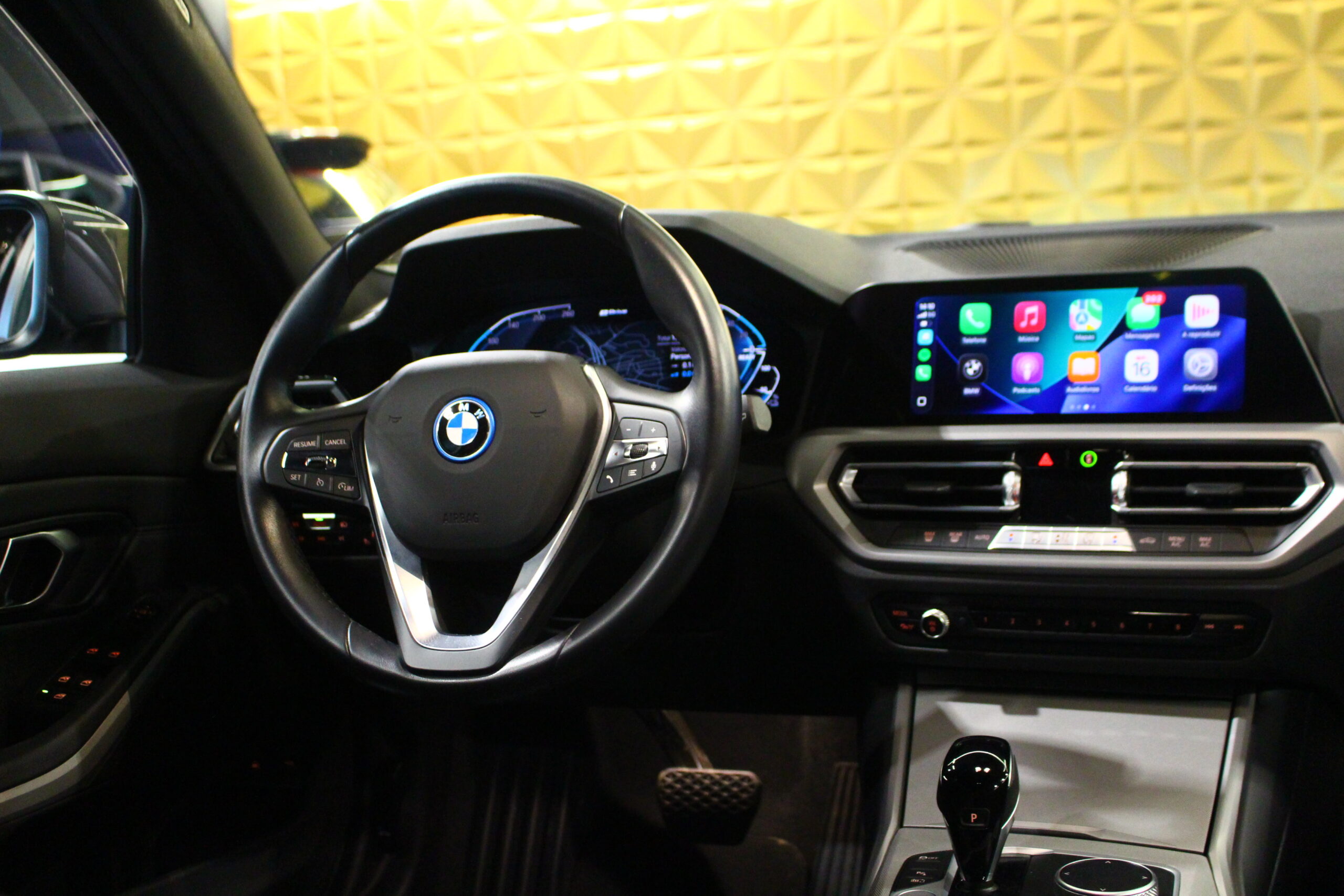 BMW 320 e Line Sport Auto