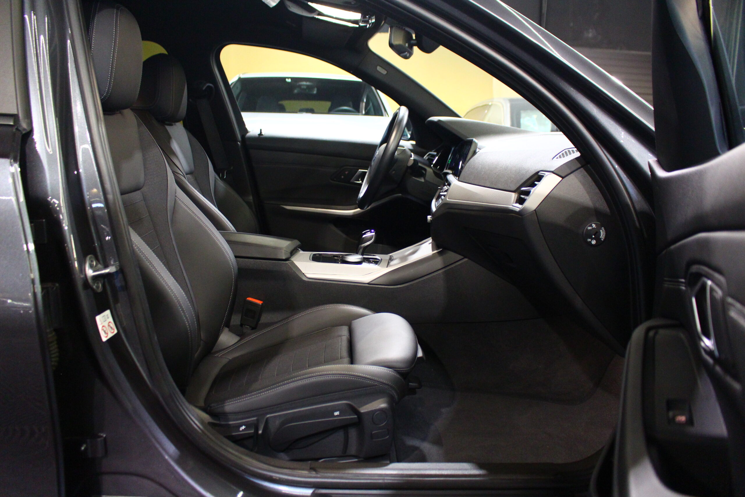 BMW 320 e Line Sport Auto