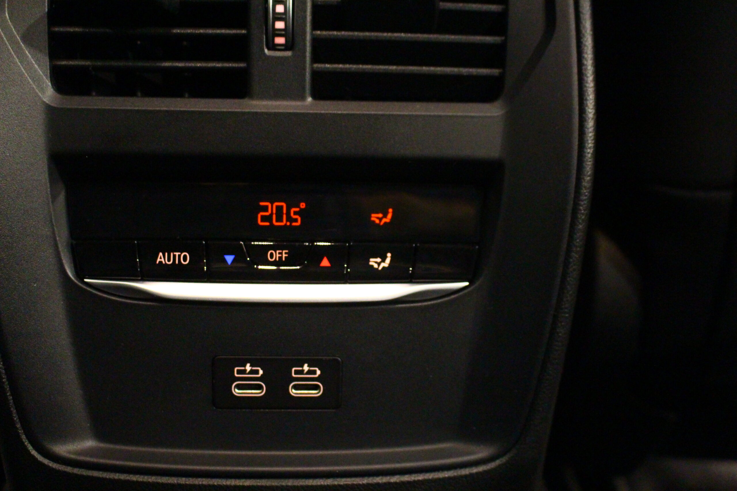 BMW 320 e Line Sport Auto