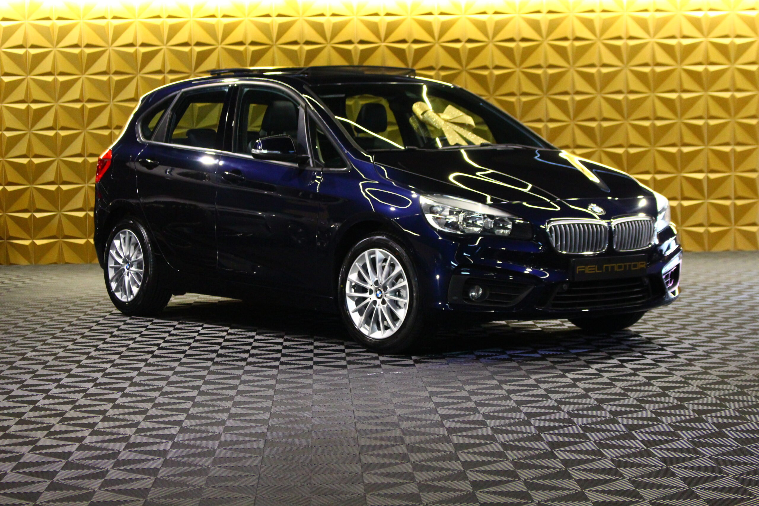 BMW 218 Active Tourer d Line Sport Auto