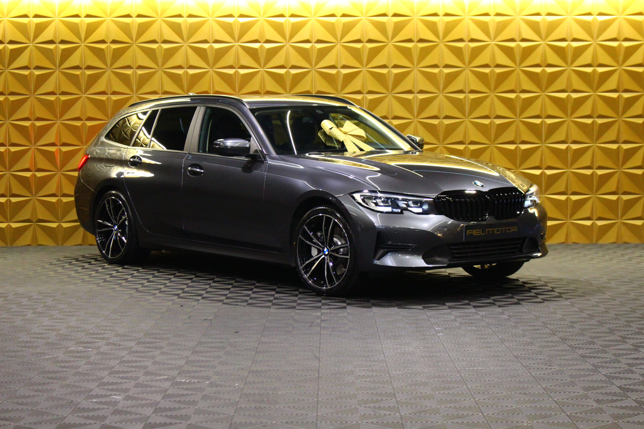 BMW 320 e Line Sport Auto