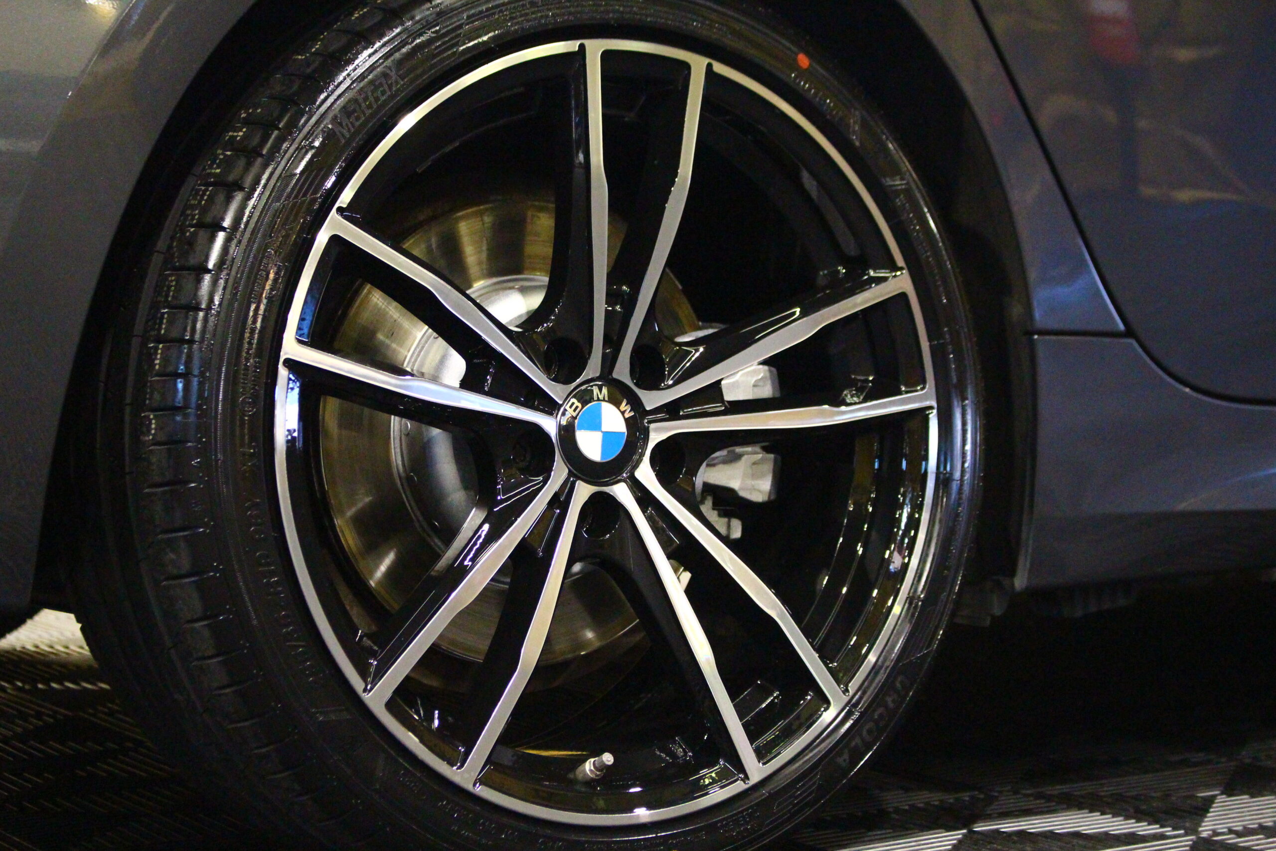 BMW 320 e Line Sport Auto